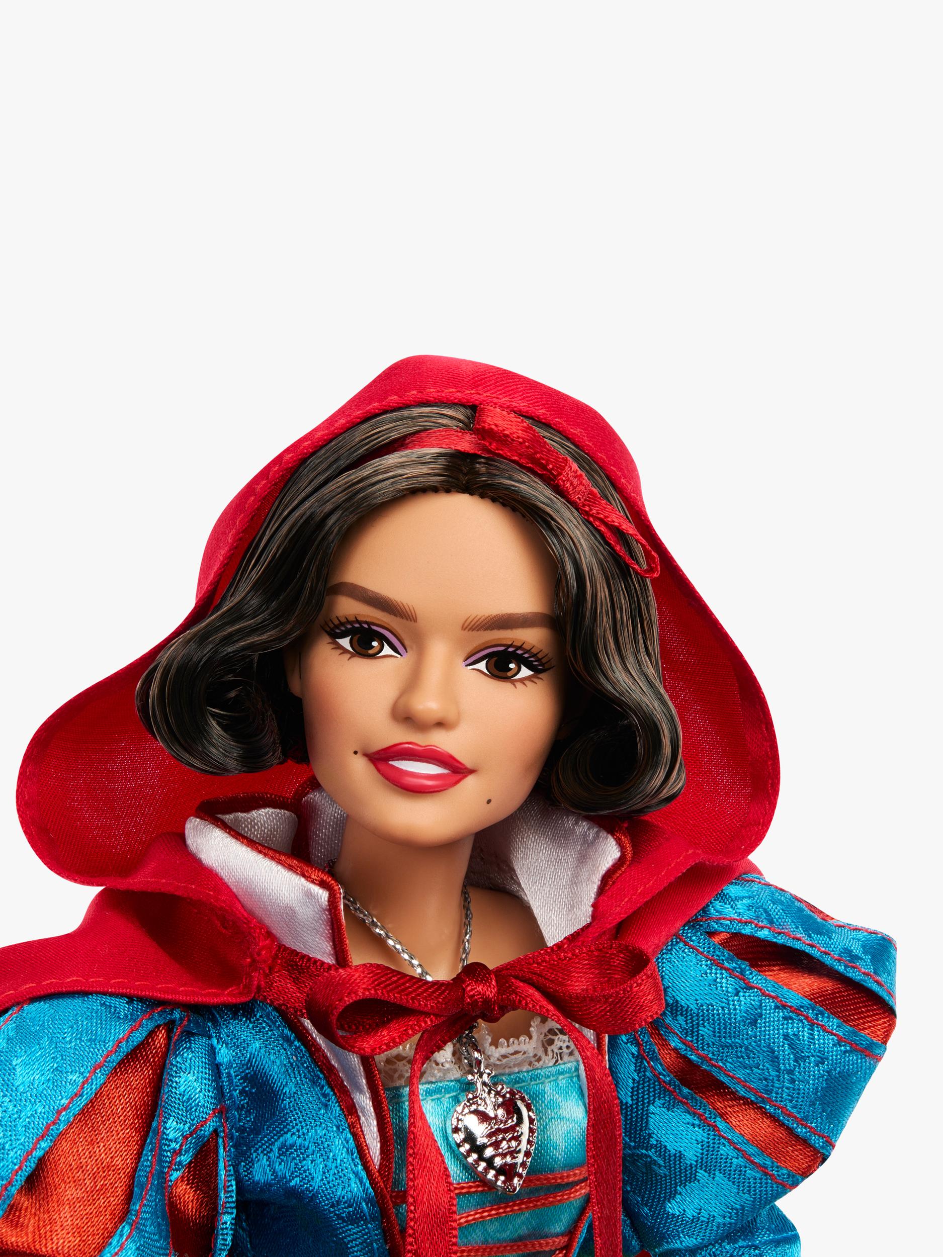 Disney Snow White Hero Doll collectible 28cm, imported from the UK