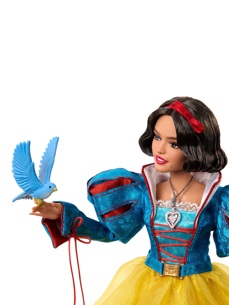 Disney Snow White Hero Doll collectible 28cm, imported from the UK