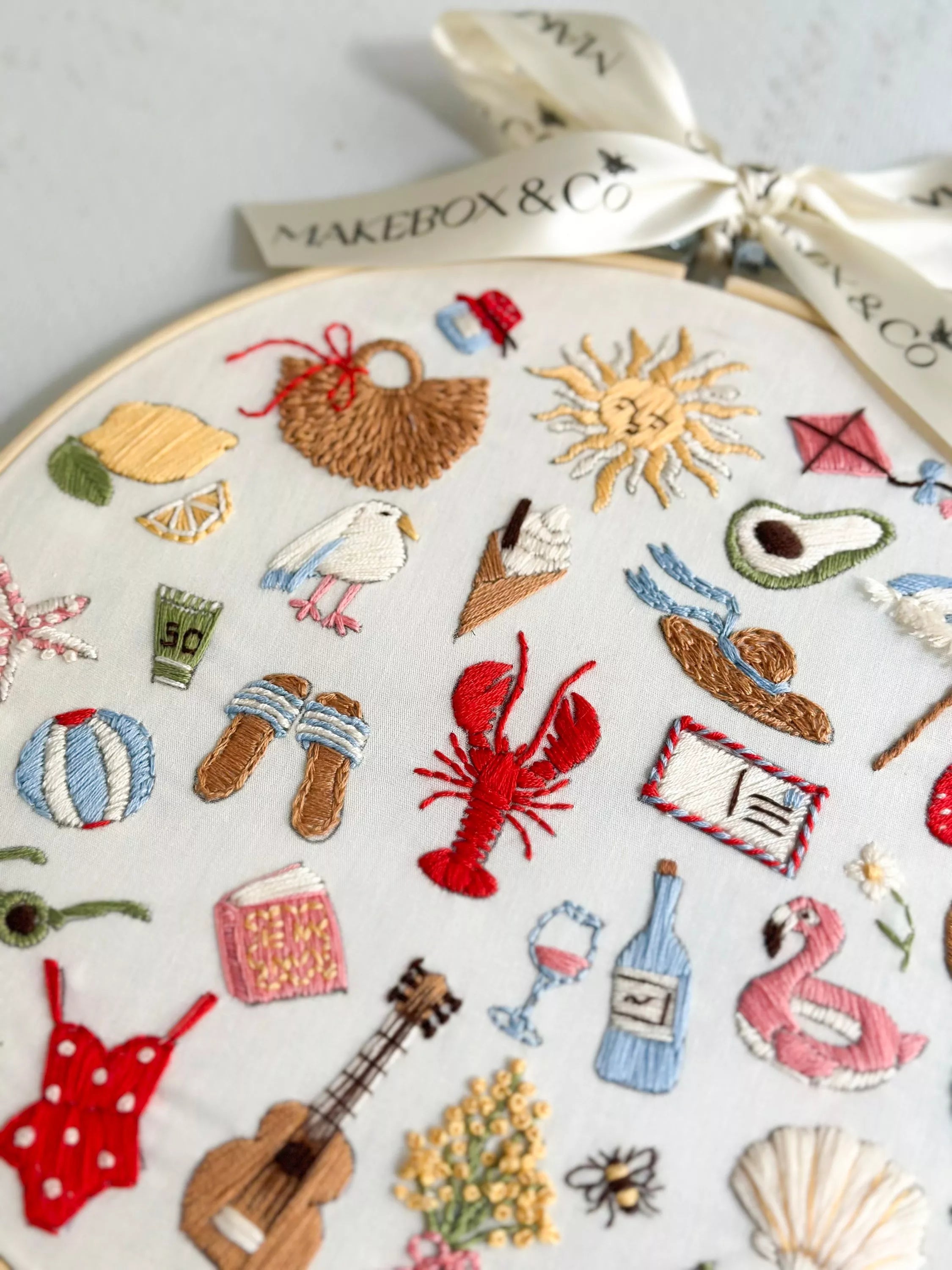 MakeBox & Co 30 Days of Summer embroidery kit 23cm (British brand)