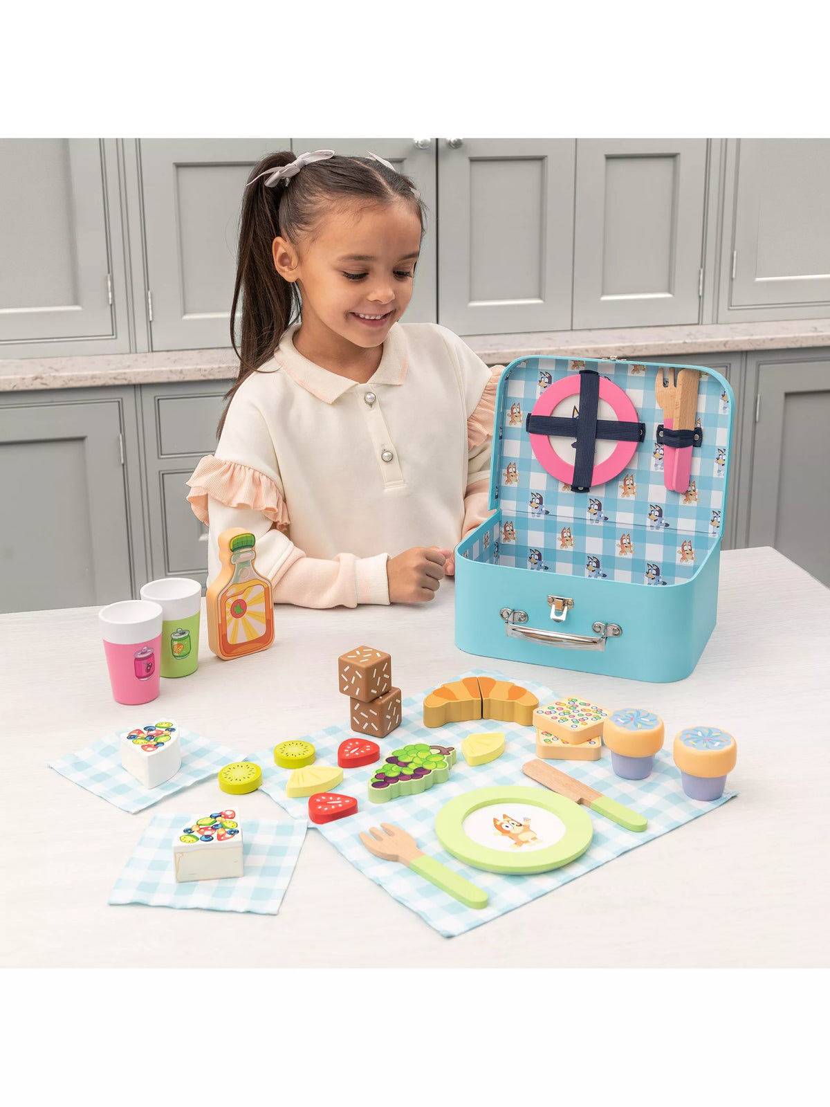 Bluey wooden picnic playset with accessories, UK version