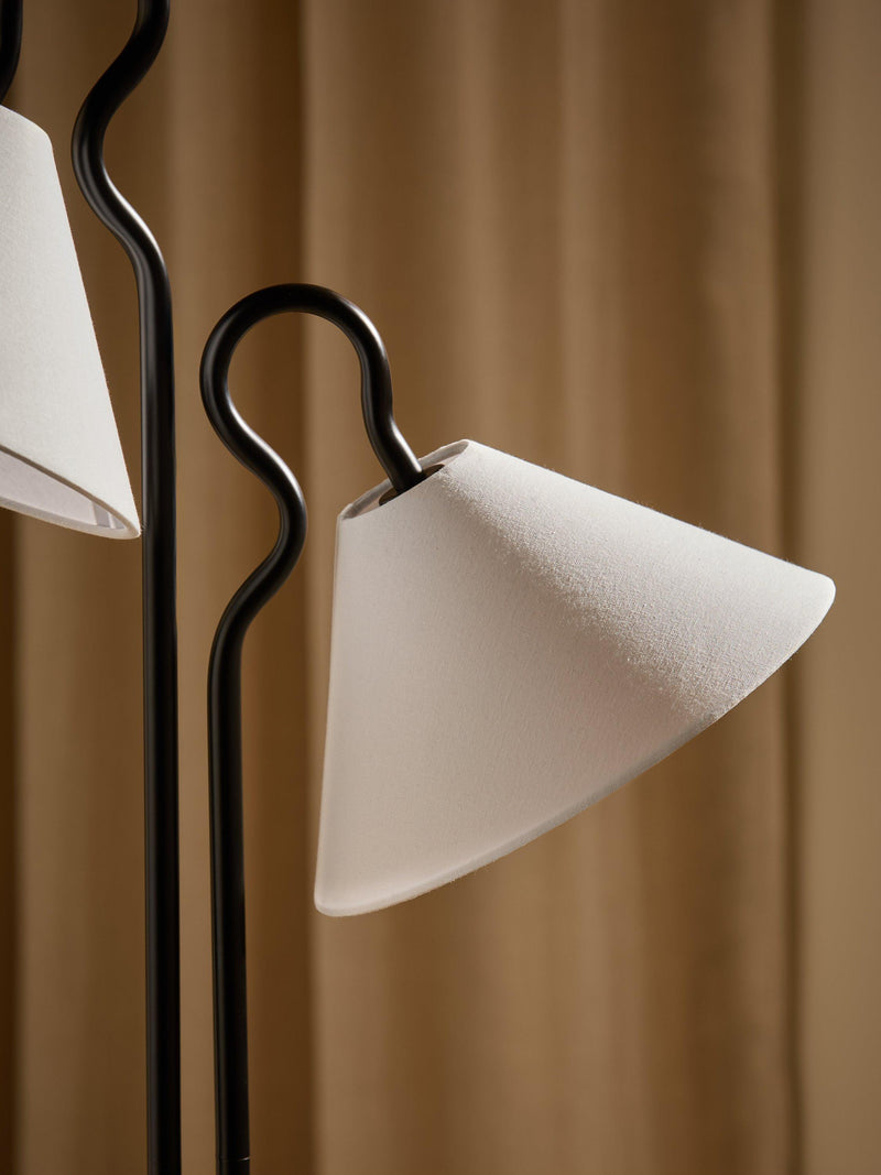 MADE Madelyn floor lamp black (British brand)