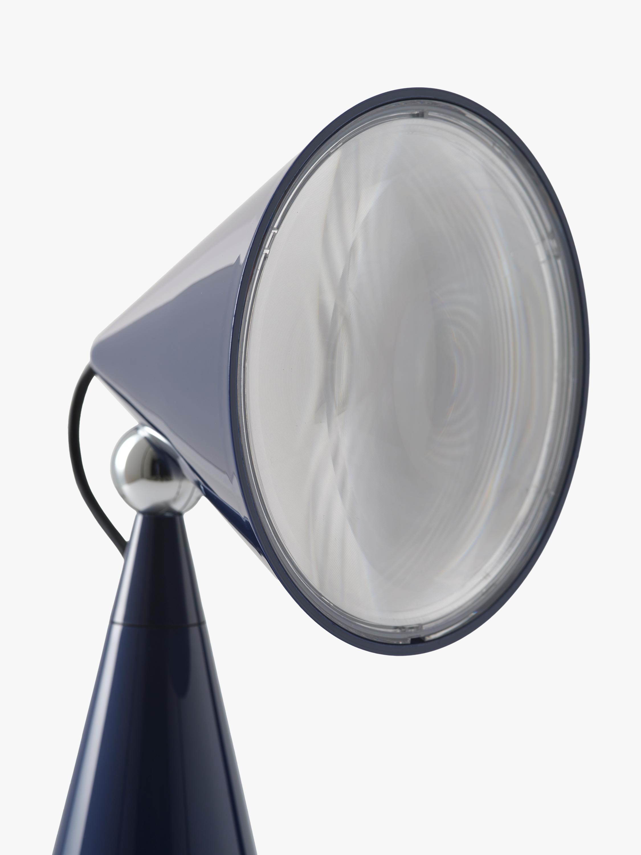 Tom Dixon Pose portable LED lamp - British product