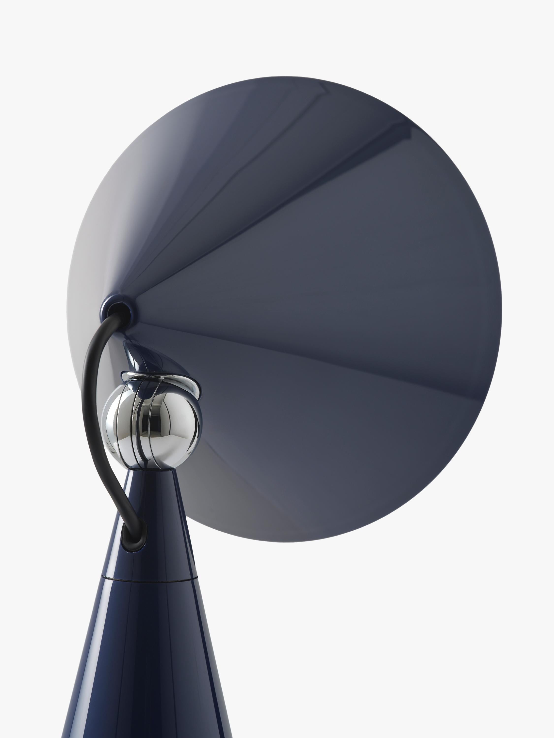Tom Dixon Pose portable LED lamp - British product