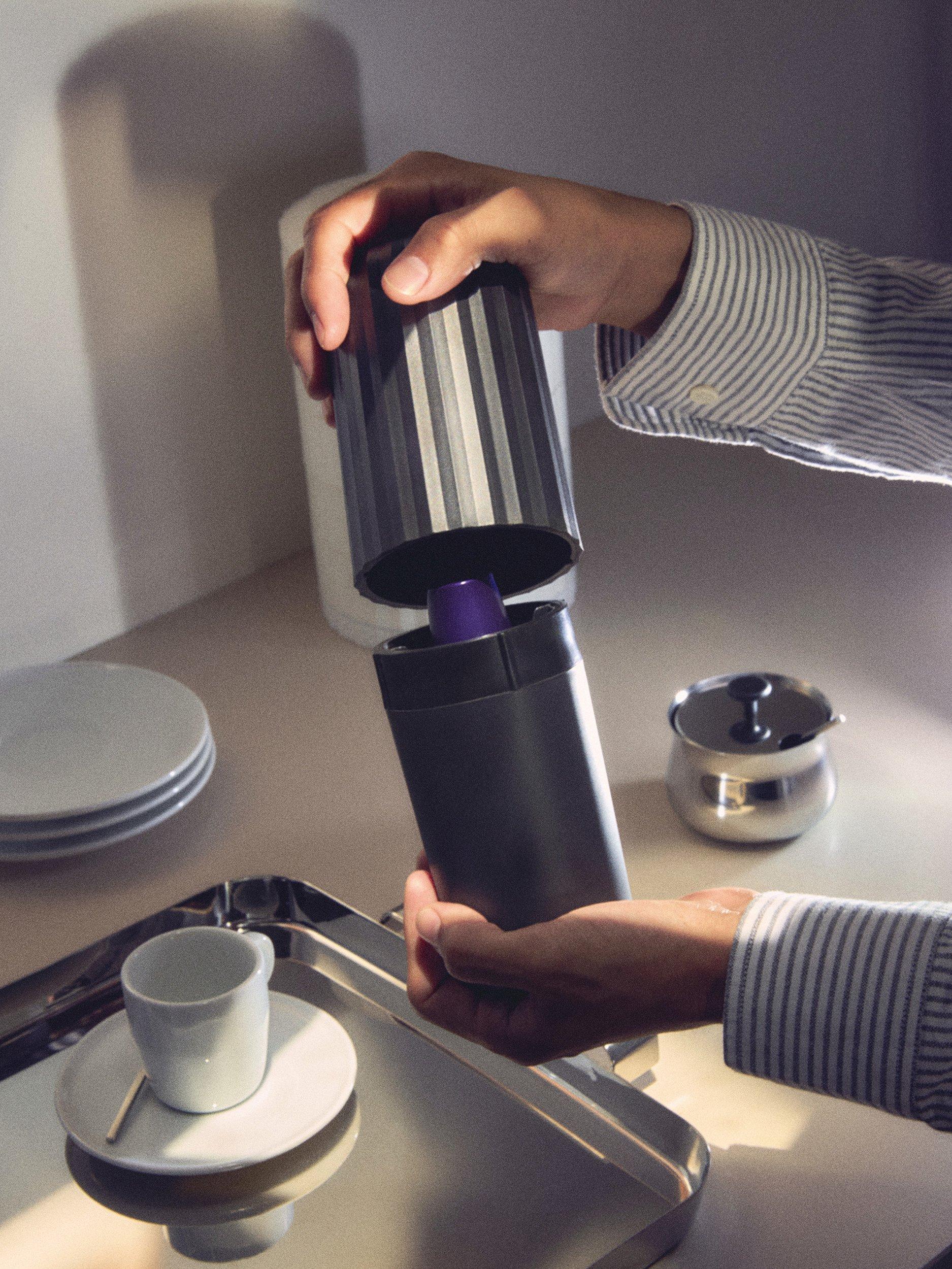 Alessi Plissé coffee capsule crusher black 14.3cm (British brand)