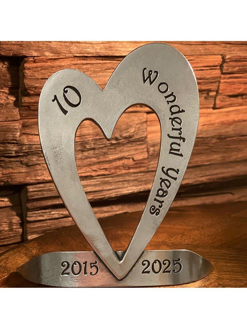 English Pewter Company heart shaped tin stand 10th anniversary - British product