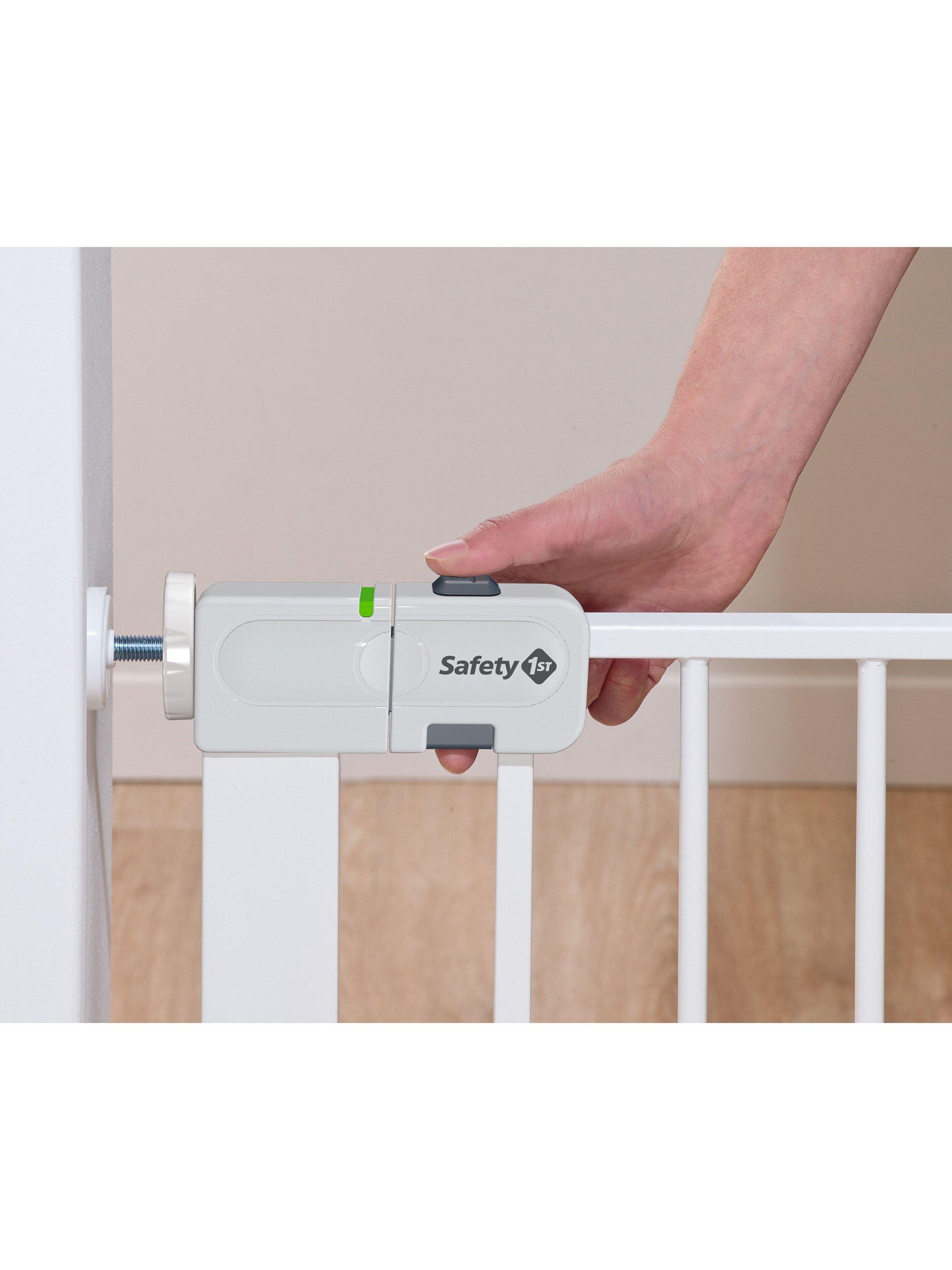 Safety 1st SecurTech Auto-Close Metal Gate White, UK version