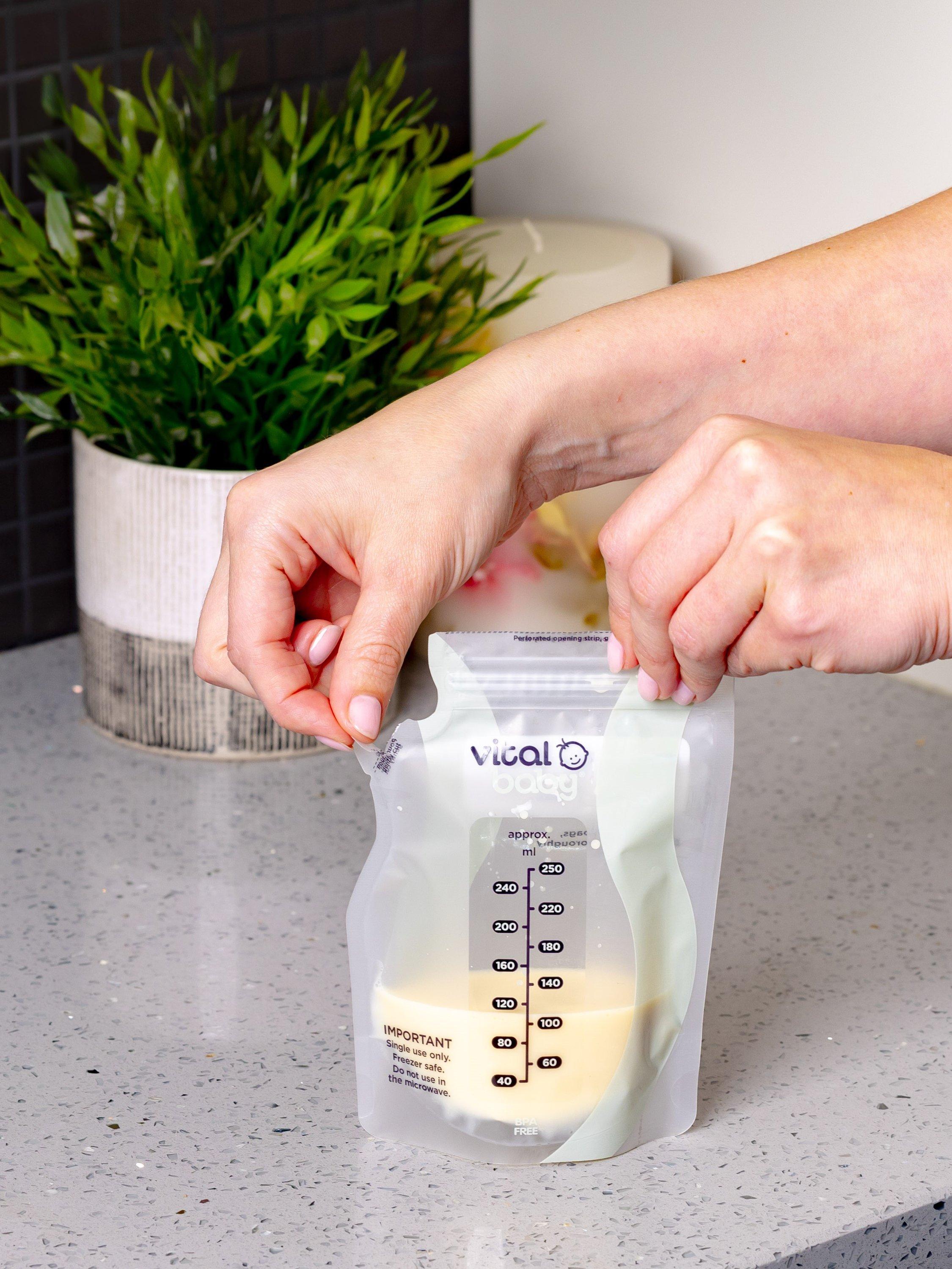 Vital Baby Nurture easy pour breast milk storage bags pack of 30 (British brand)