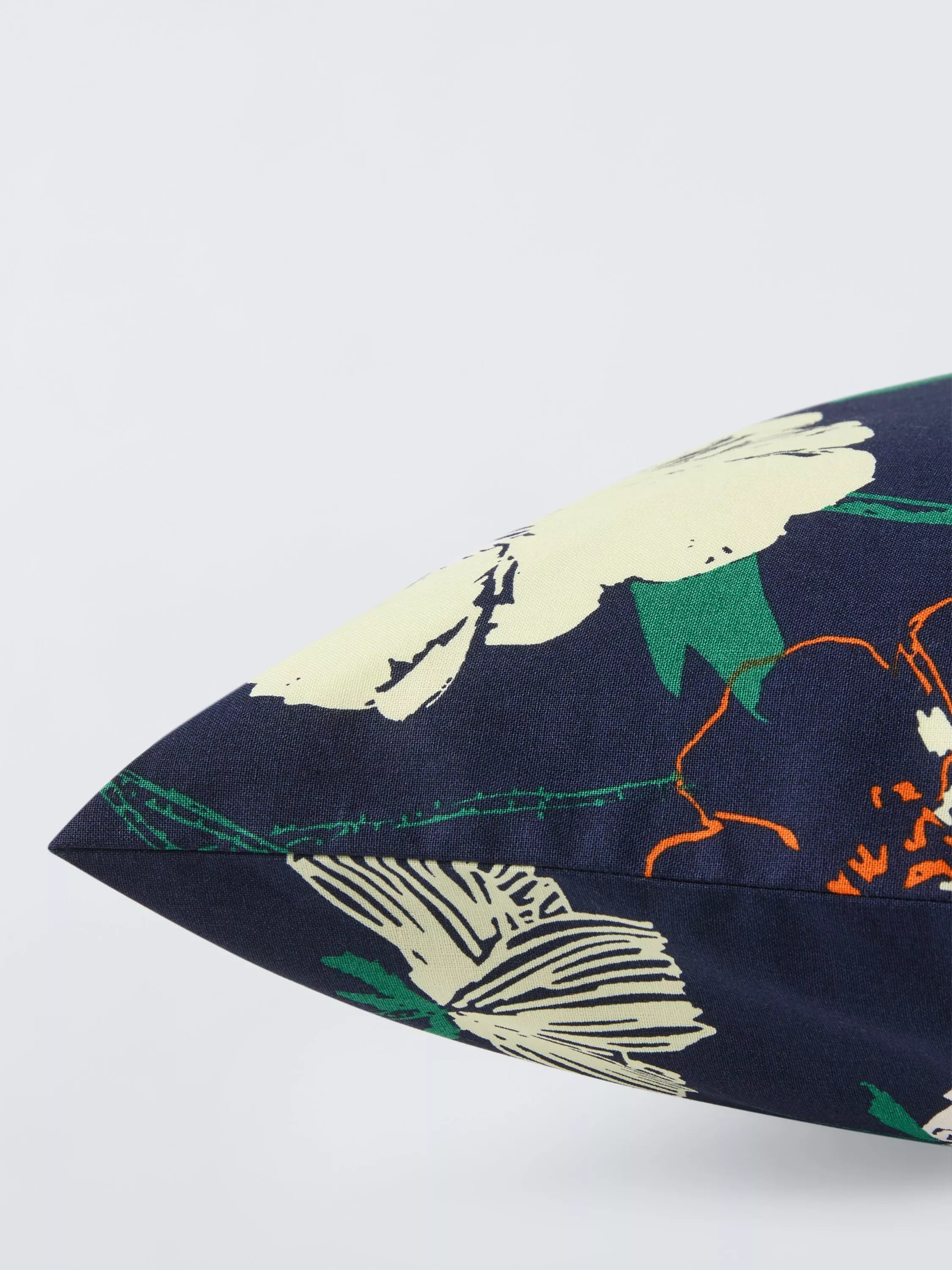 Marimekko Perenna cushion navy 50x50cm, imported from the UK