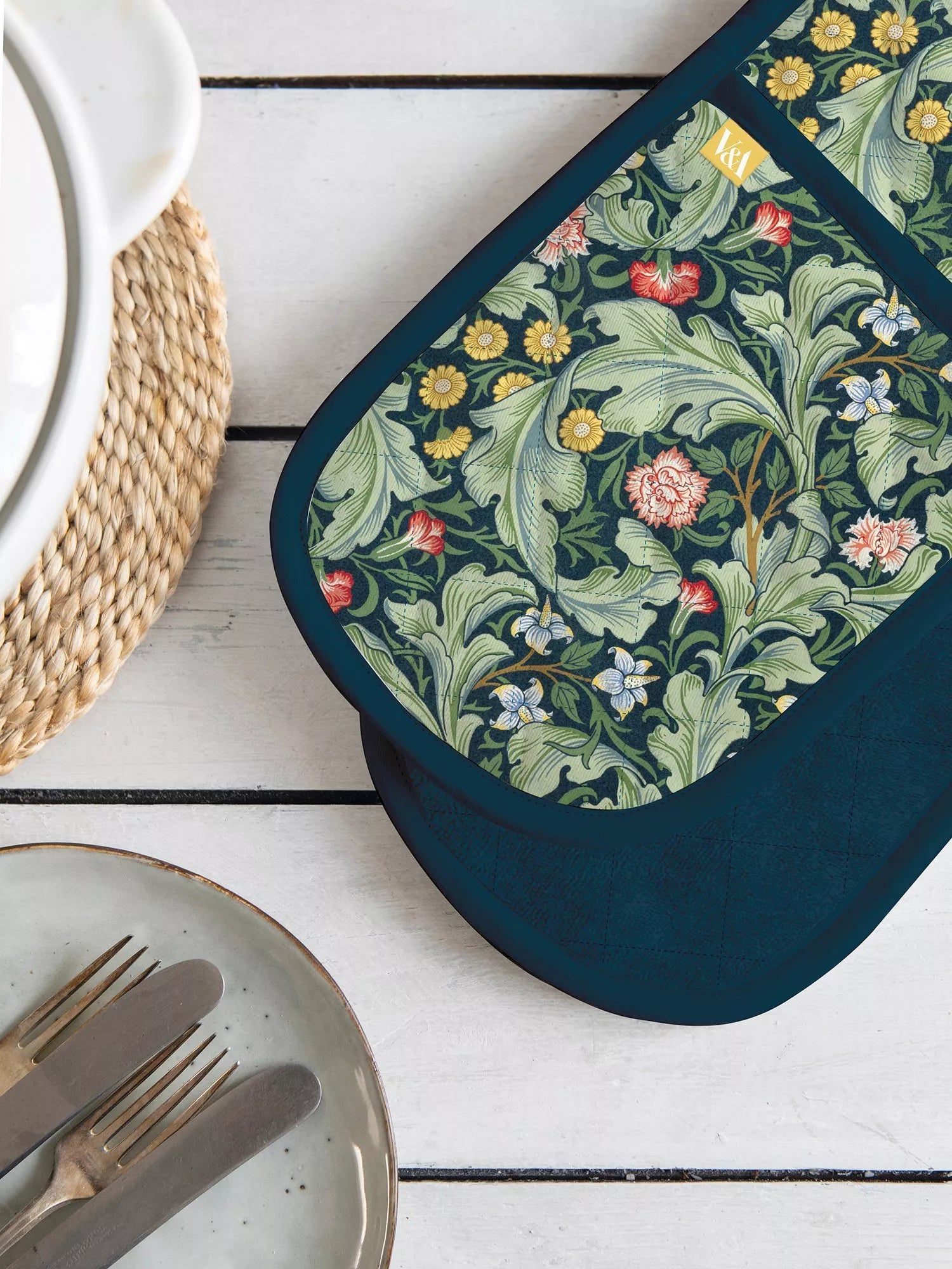 Museums & Galleries William Morris organic cotton double oven gloves (British brand)
