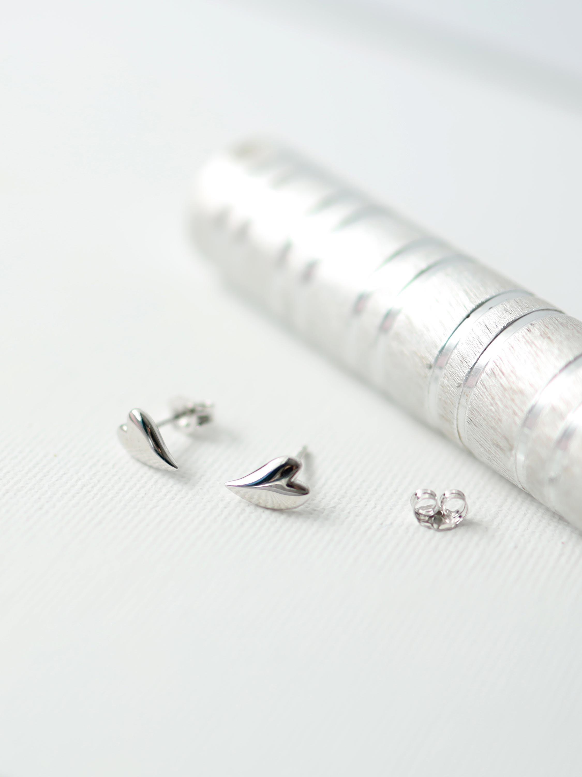Kit Heath small heart stud earrings in silver, UK version
