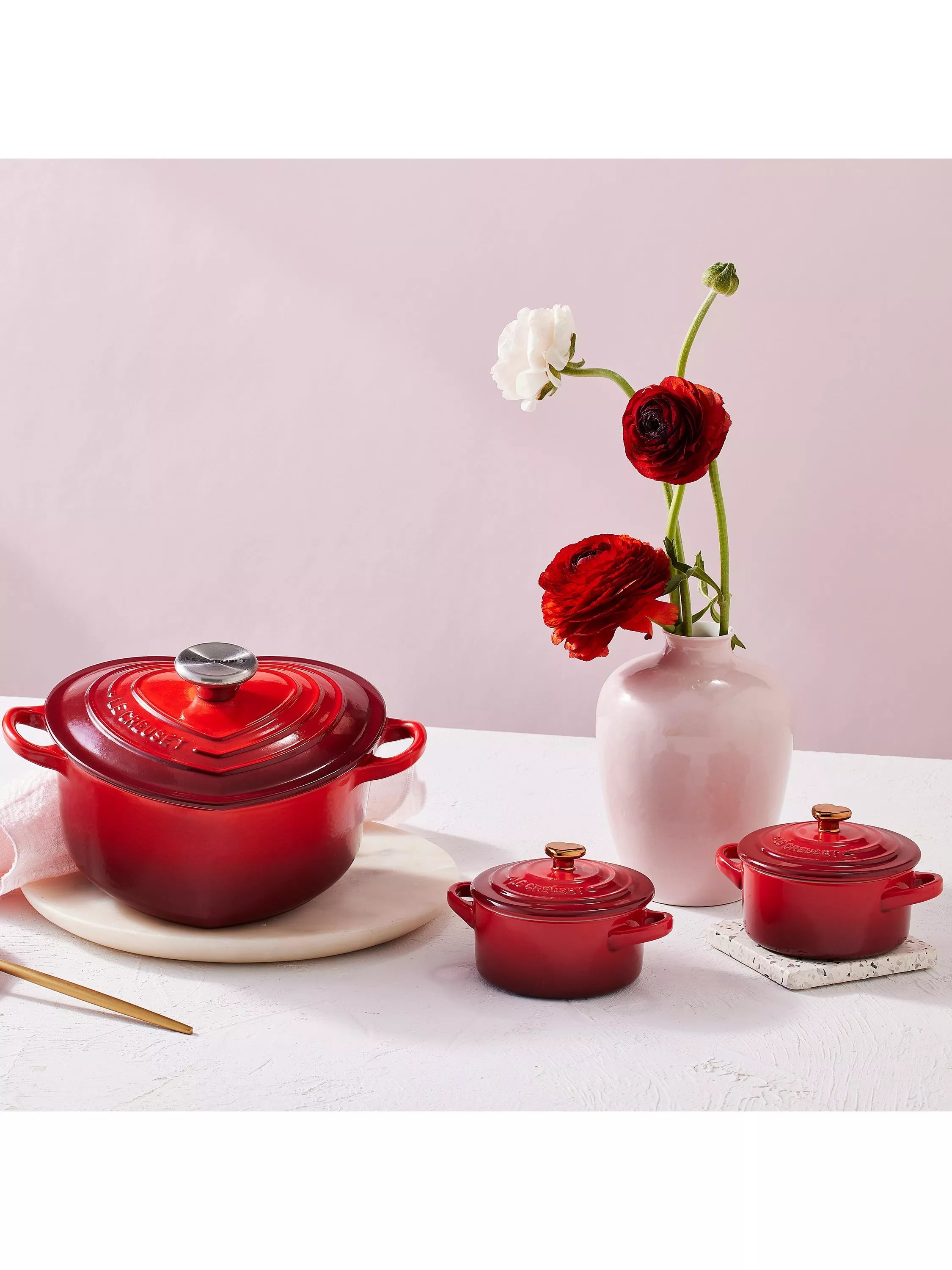 Le Creuset mini round stoneware casserole with heart-shaped lid knob, 10cm, UK version