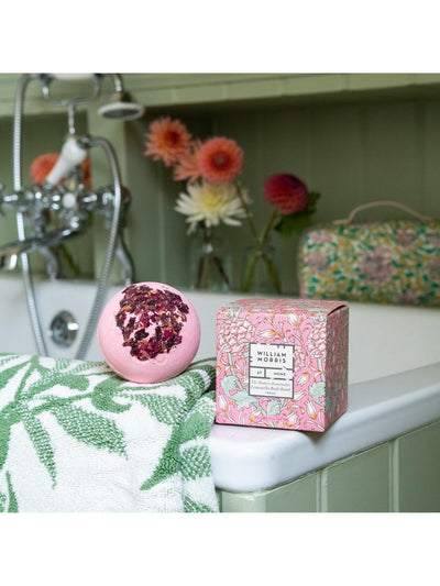 كرة حمام فوارة بتلات الورد من John Lewis William Morris At Home، 200 جرام - تسوق عبر الإنترنت في McGrocer