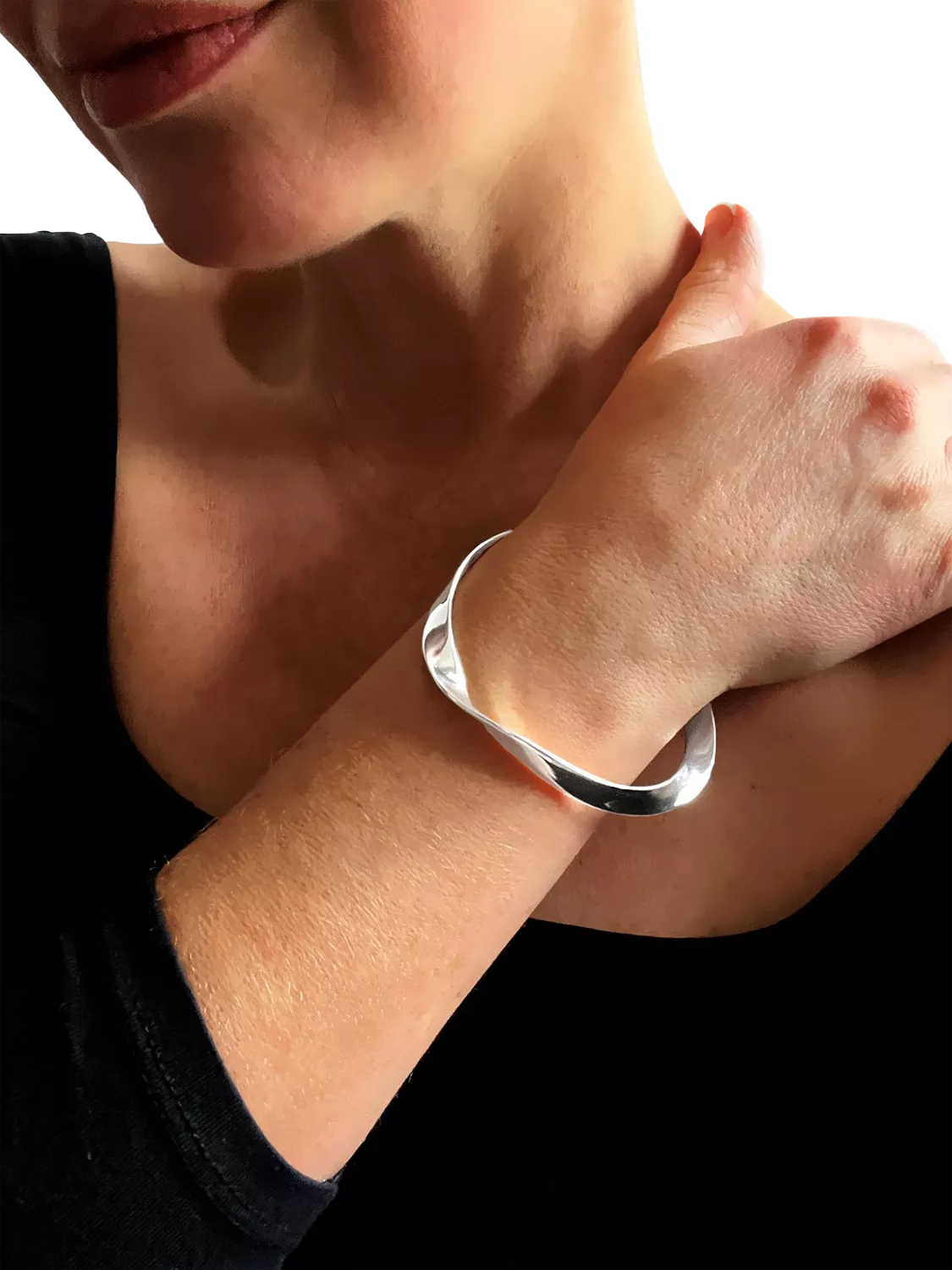 Nina B twisted triangle bangle sterling silver (British brand)
