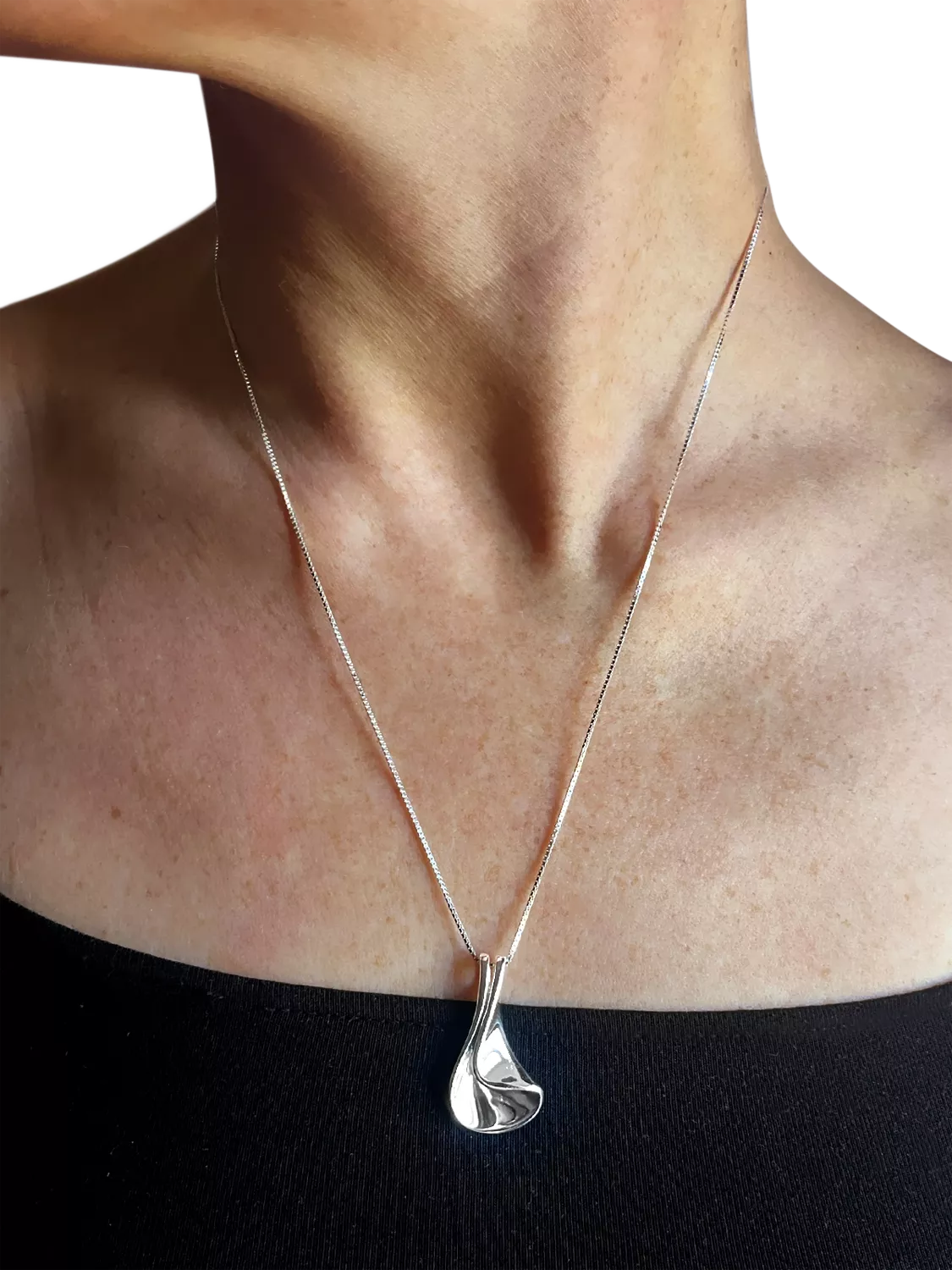 Nina B folded silver pendant 50cm chain - British product