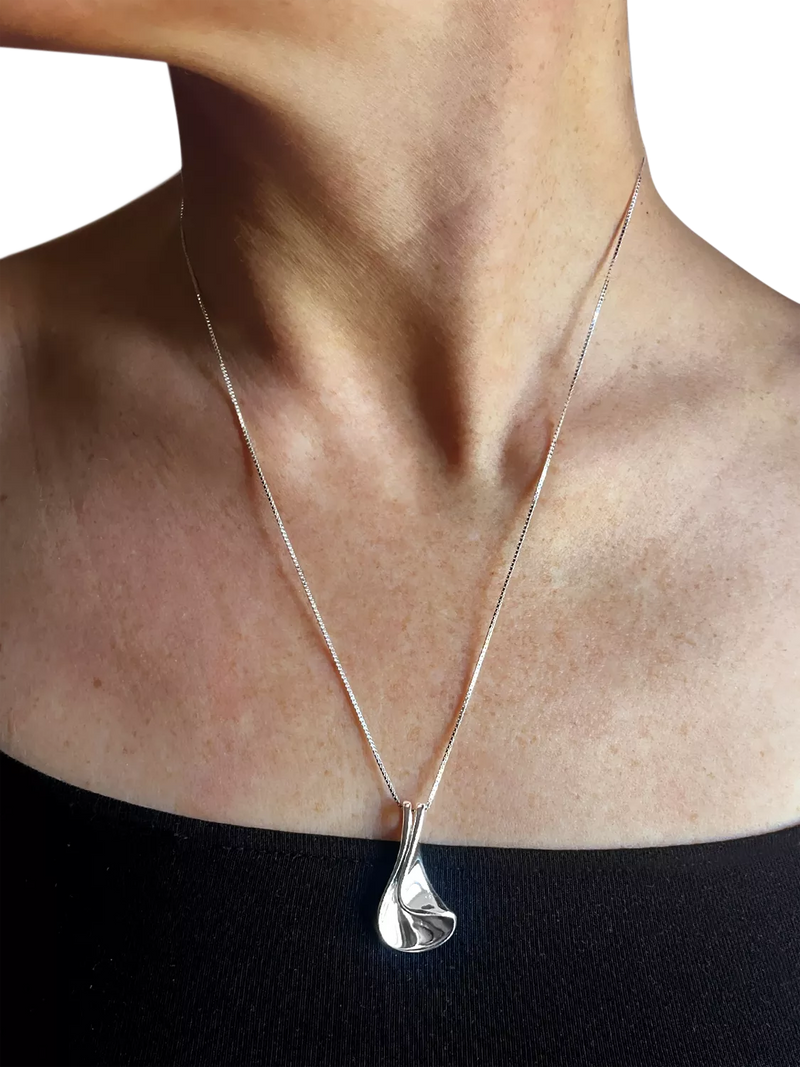 Nina B folded silver pendant 50cm chain - British product