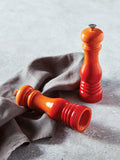 Le Creuset classic salt and pepper mills set of two in volcanic, UK version