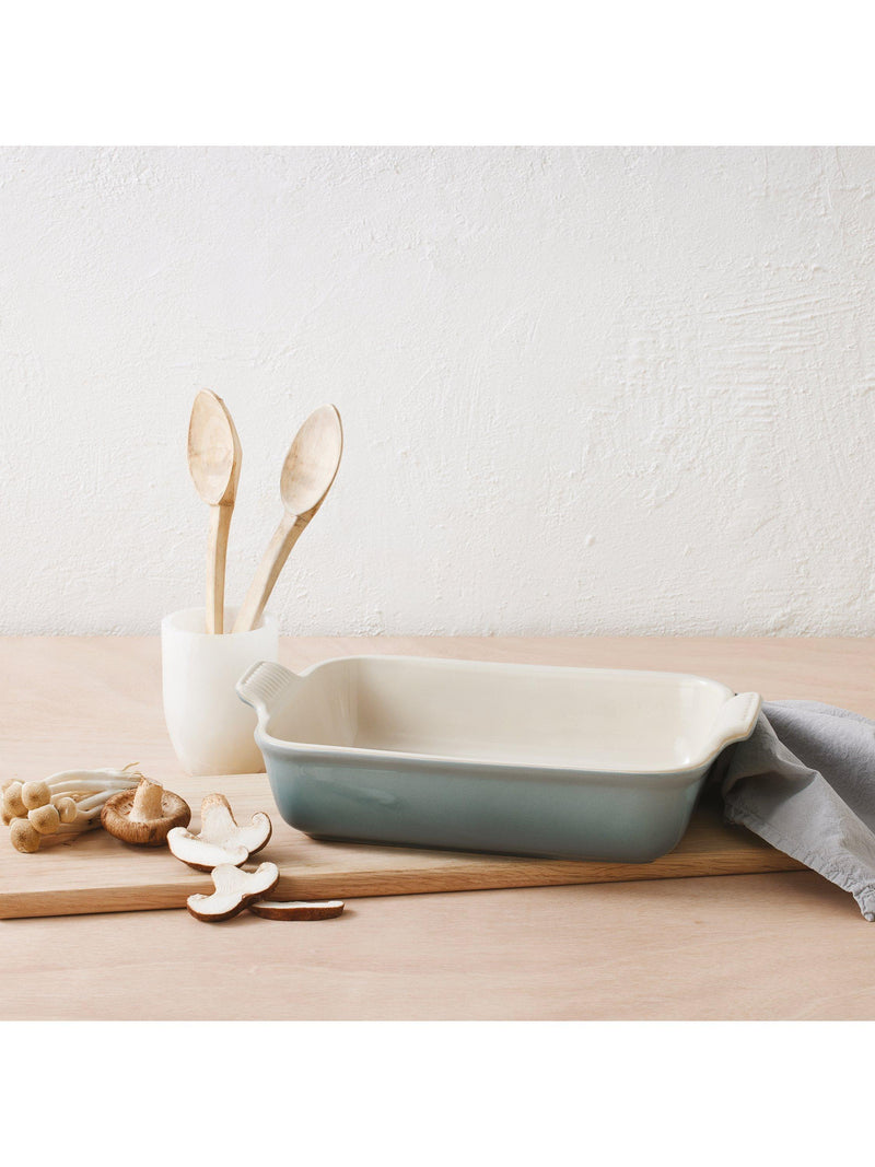 Le Creuset rectangular stoneware oven dish 2.4L, imported from the UK