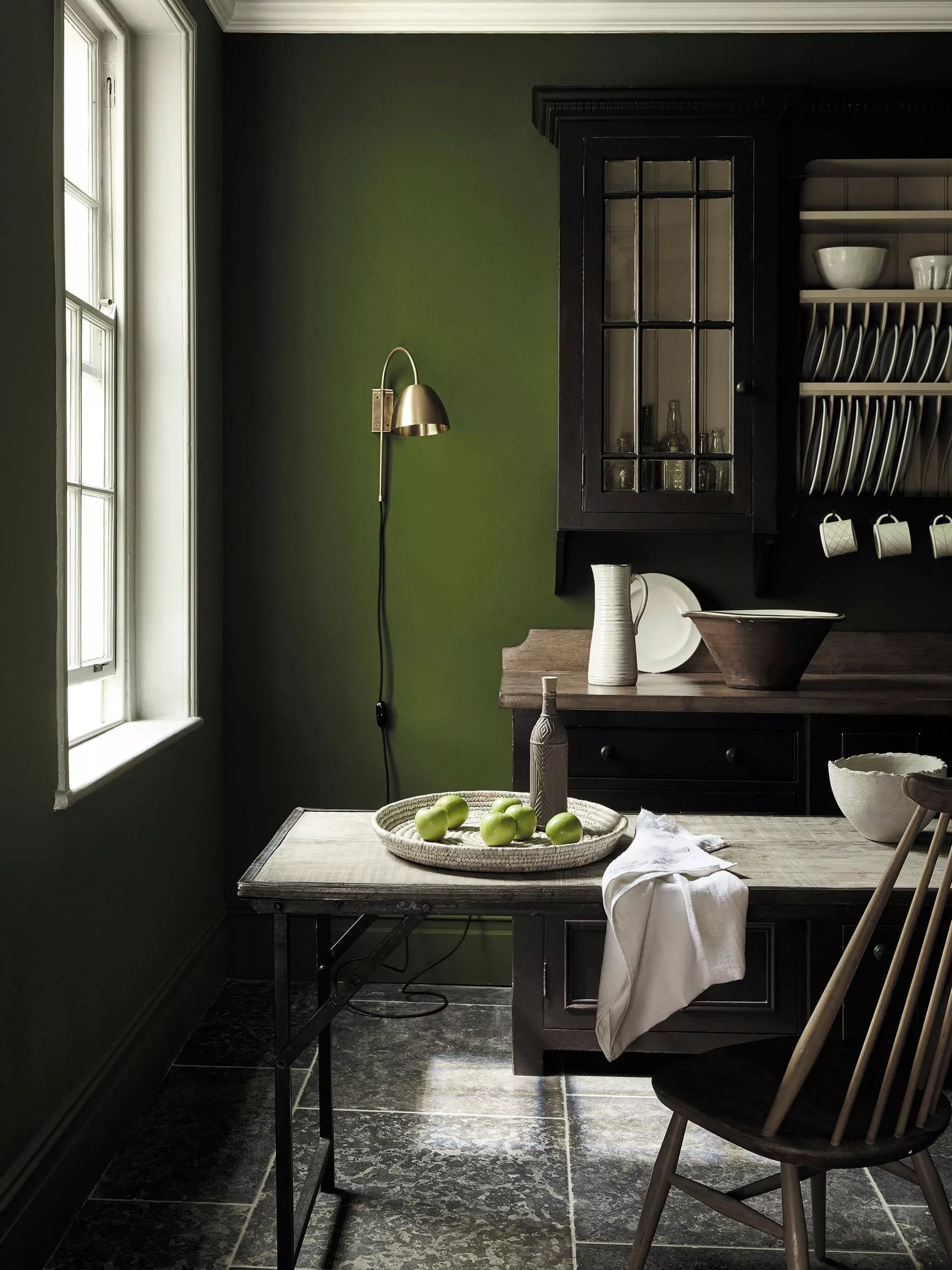 The Little Greene Paint Company Absolute Matt Emulsion Strong Greens Interior Wall Paint 2.5L