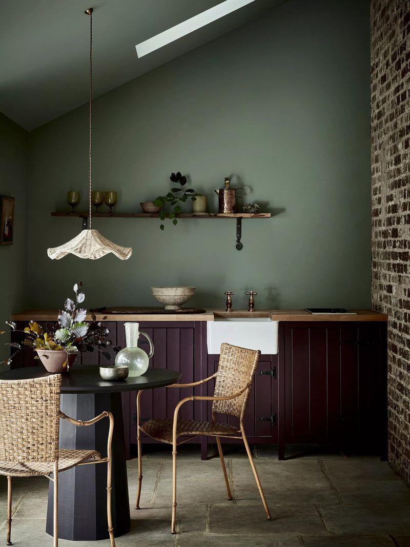 The Little Greene Paint Company Absolute Matt Emulsion Strong Greens Interior Wall Paint 2.5L