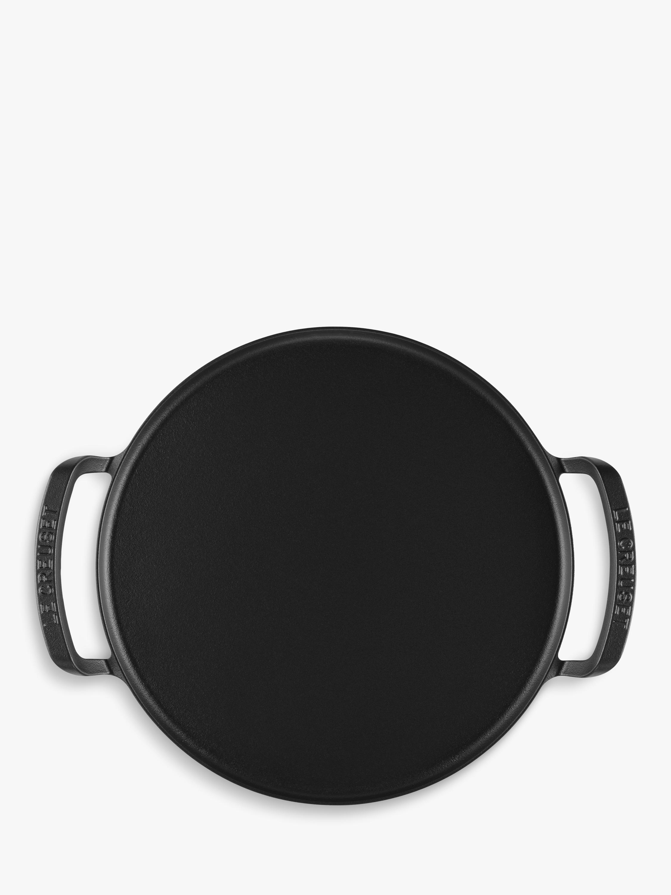Le Creuset cast iron pizza pan outdoor 35cm, UK version