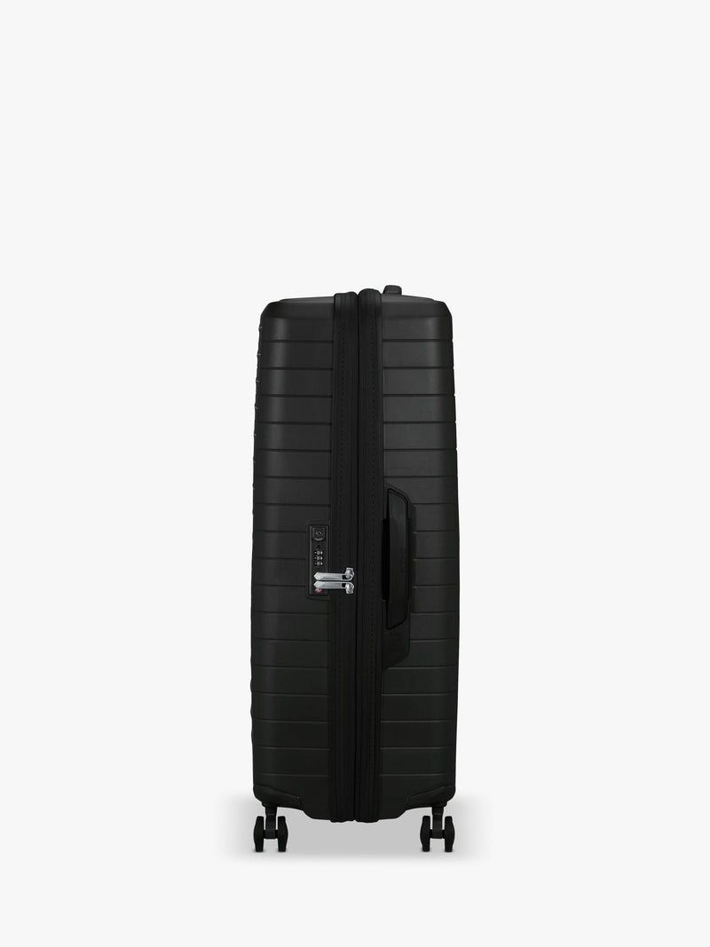 American Tourister Fastforward 78cm expandable 4-wheel suitcase - British product
