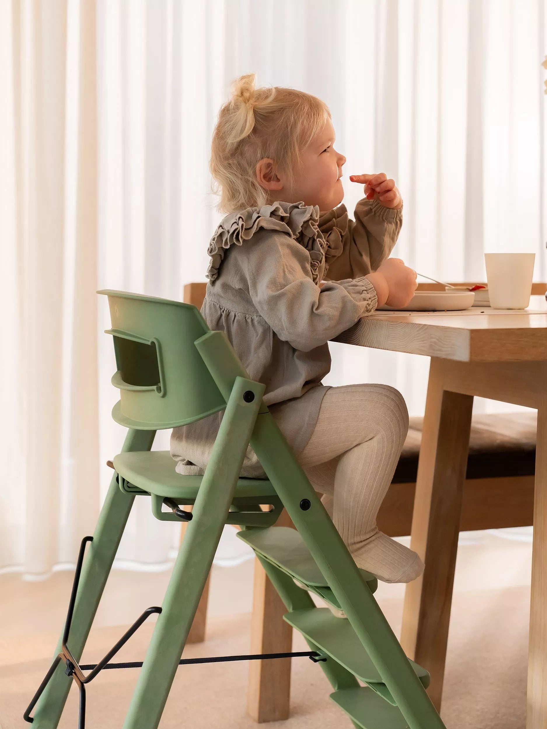 KAOS Klapp highchair foldable ergonomic design (British brand)