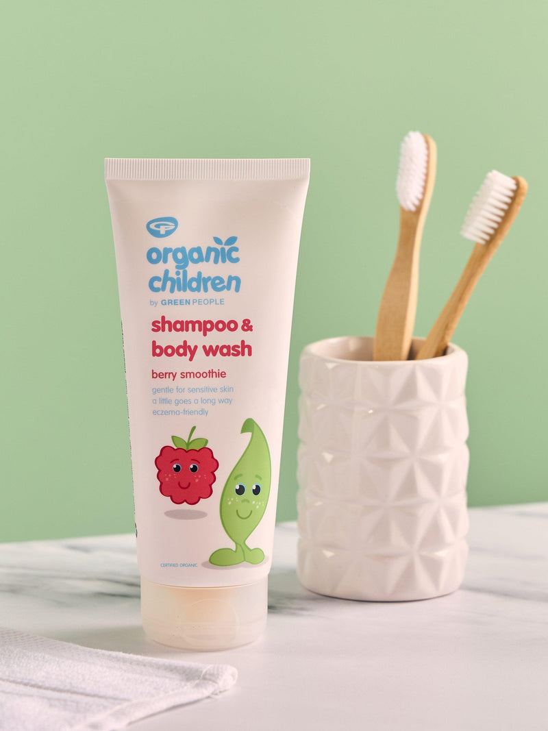 Green People Organic Children Shampoo Berry Smoothie 200ml - British product