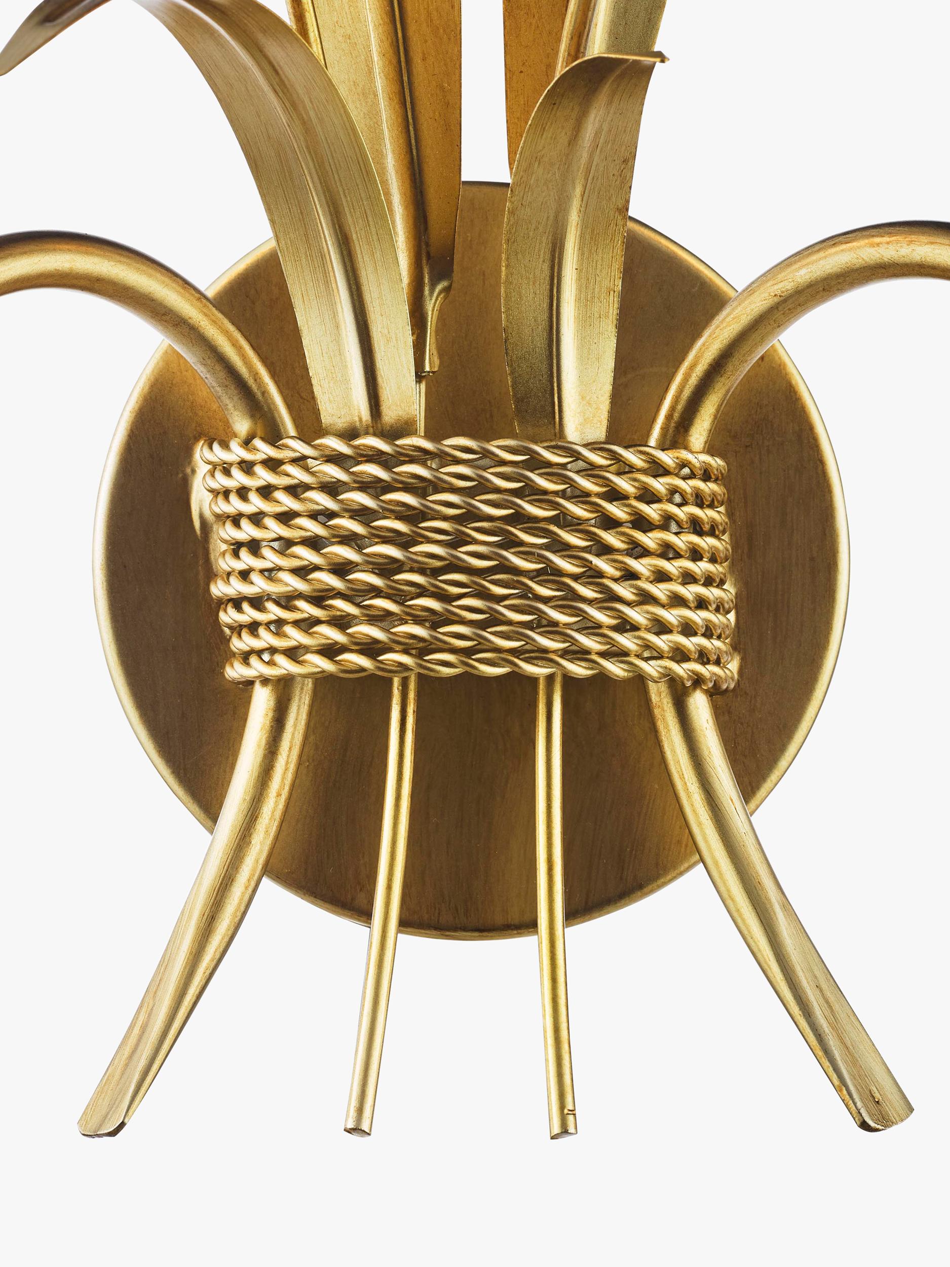 Där Phaedra leaf wall light in gold finish for living room, UK version