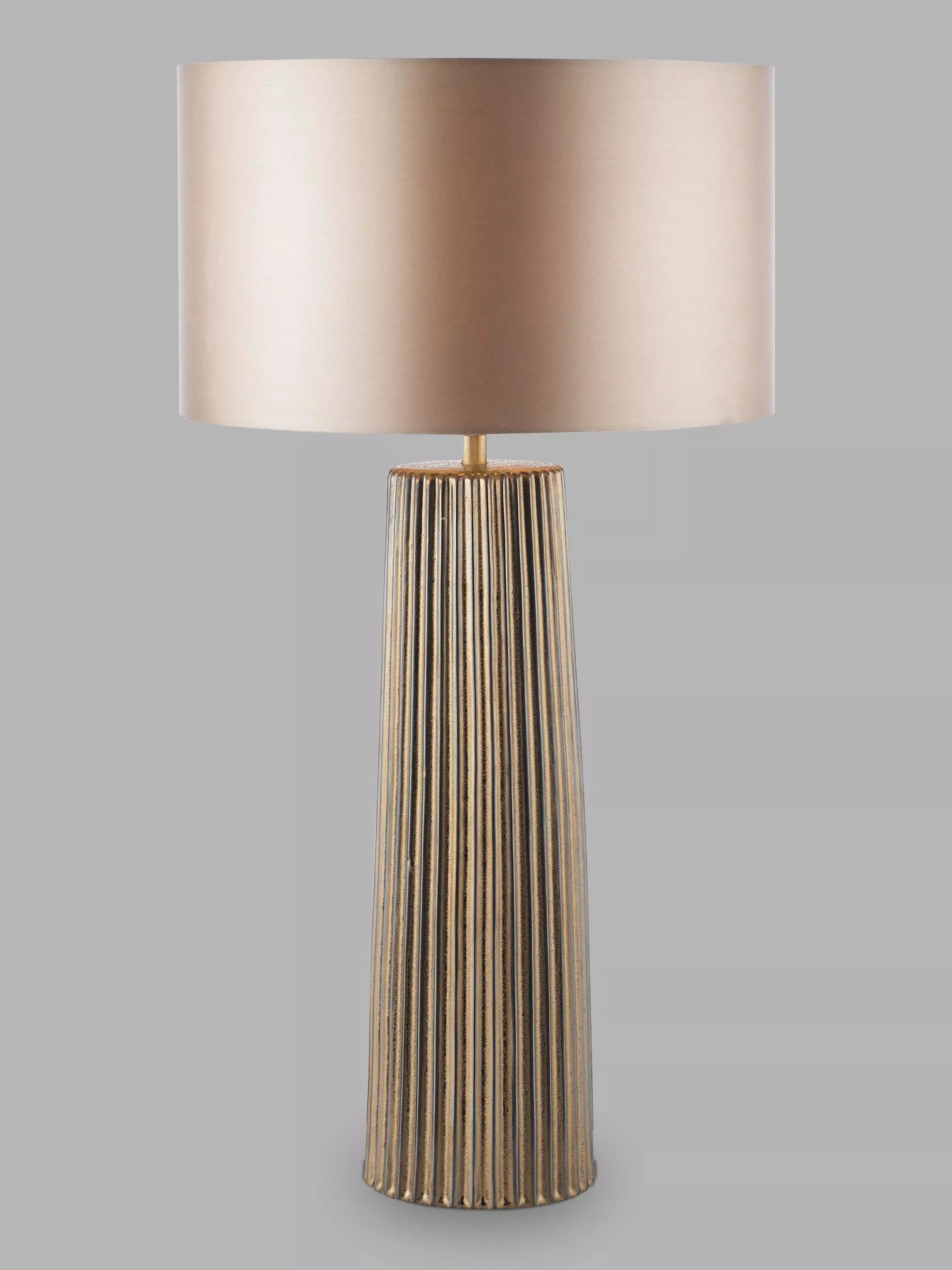 Där Myla ceramic table lamp with ribbed base and drum shade - British product