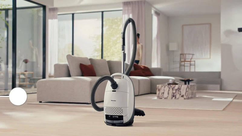 Miele Guard M1 XL vacuum cleaner in Brilliant White - British product