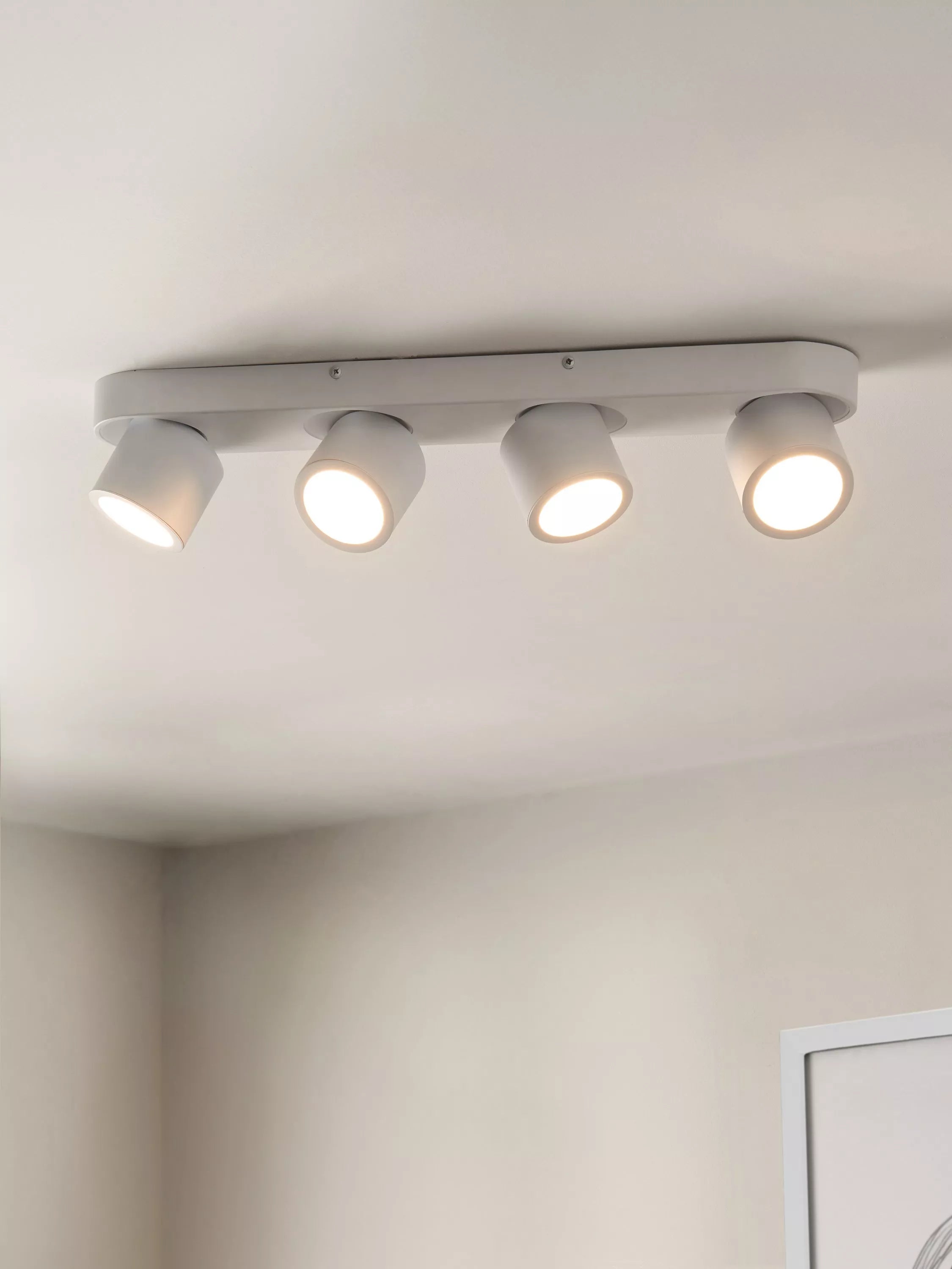 John Lewis Wilson 4 spotlight ceiling bar white - British product