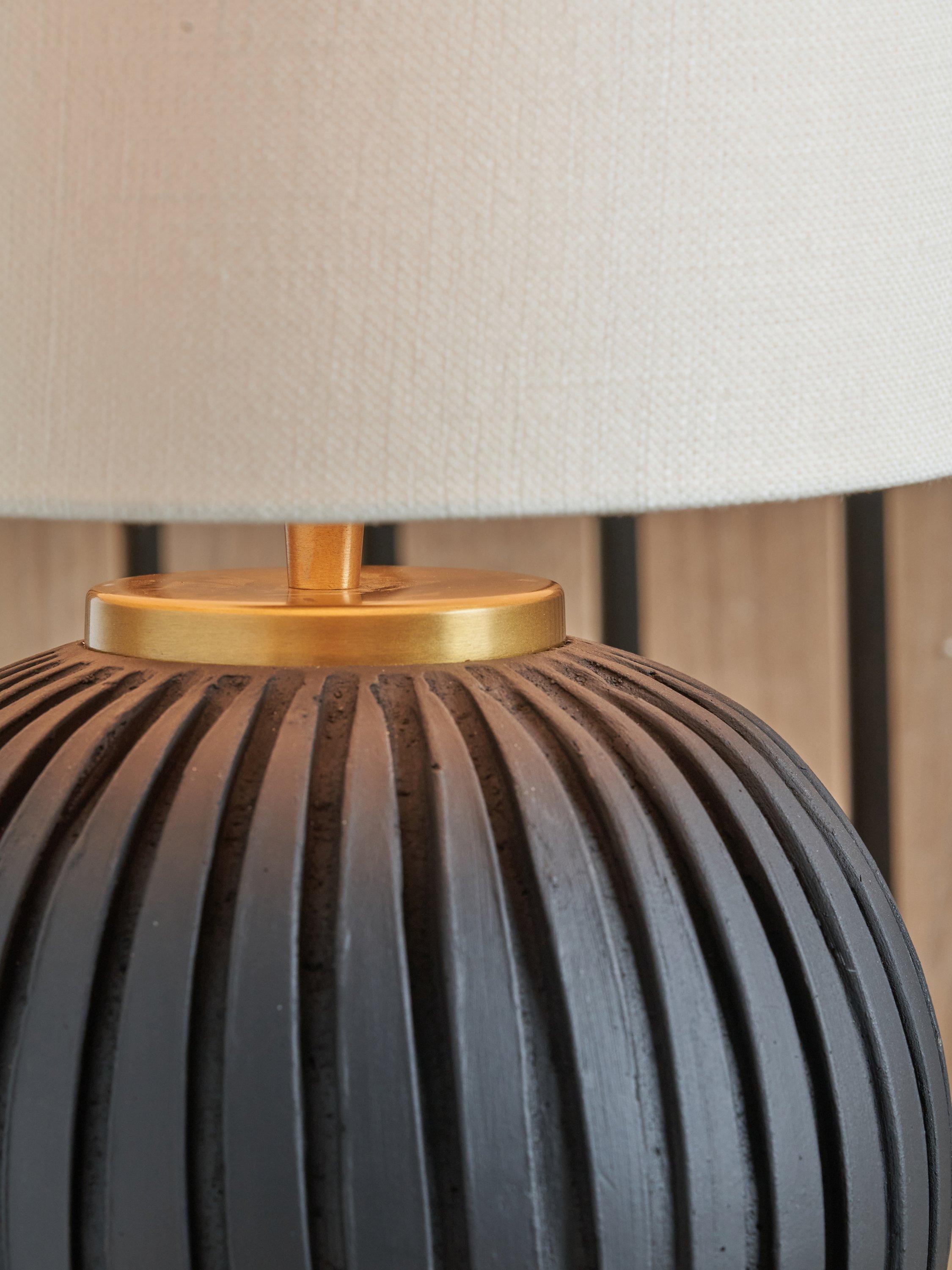 Pacific Ezekiel terracotta table lamp with linen shade - British product
