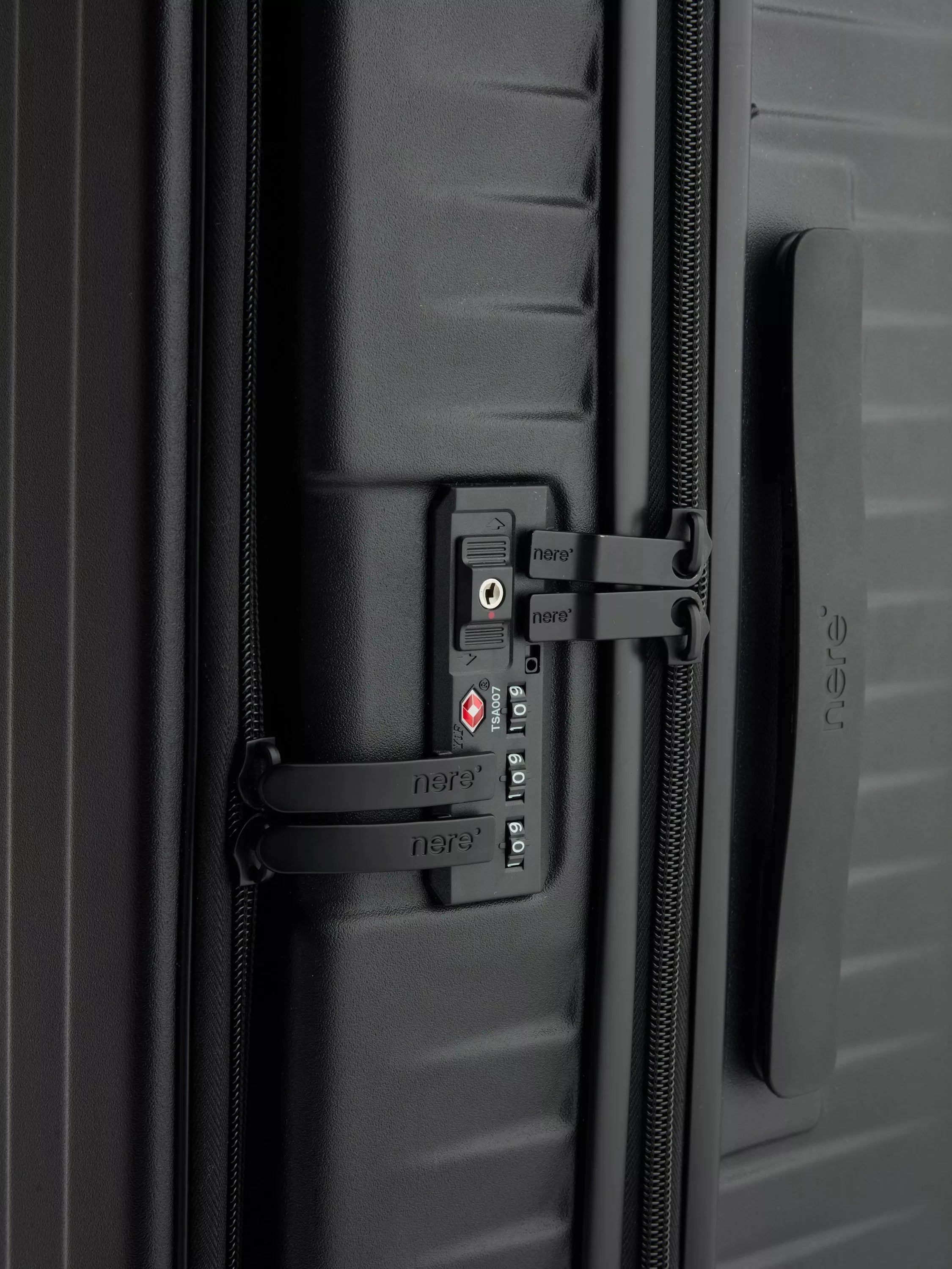 Nere Dual Open suitcase 66cm medium (British brand)