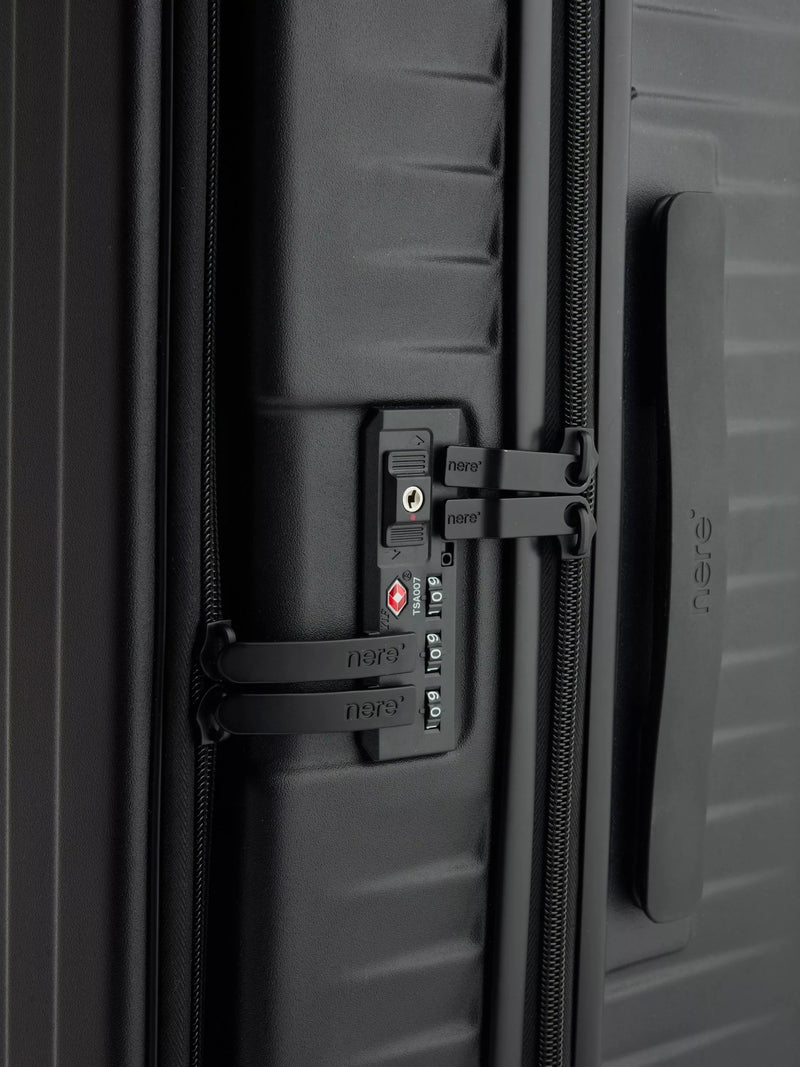 Nere Dual Open suitcase 66cm medium (British brand)