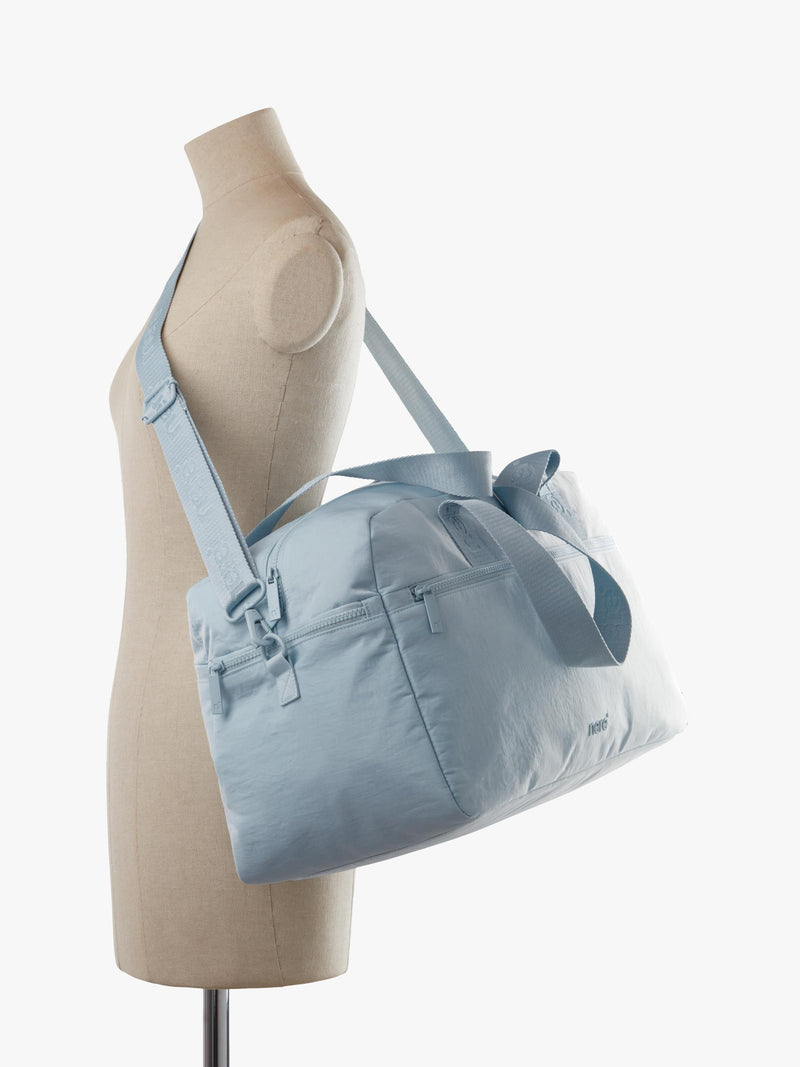 Nere Bondi carry on duffle bag 26L (British brand)