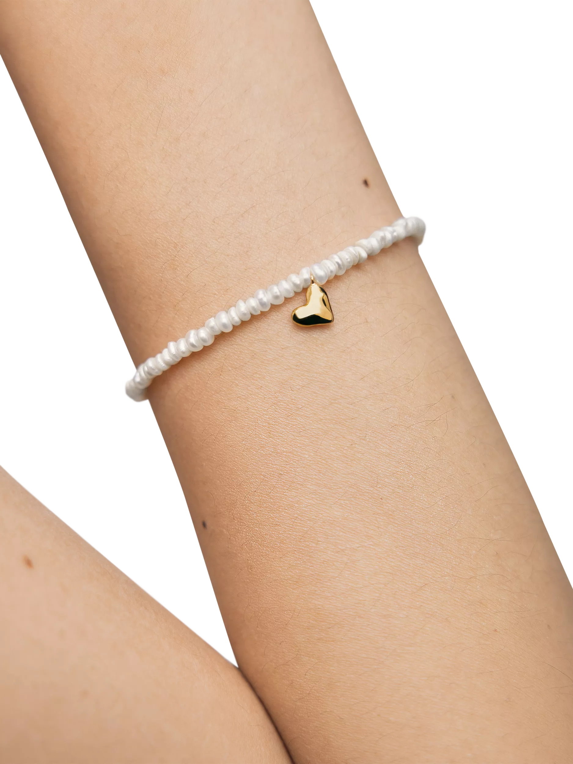Monica Vinader Mini Heart Pearl Bracelet Gold, imported from the UK