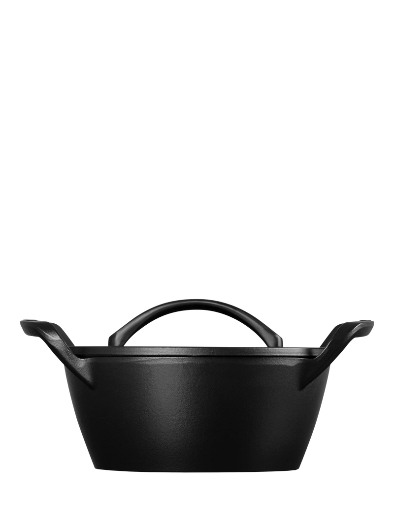 Le Creuset outdoor cast iron casserole matte black 25cm (British brand)