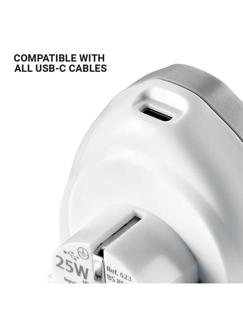 Go Travel plug adaptor worldwide to UK 25W USB-C, imported from the UK