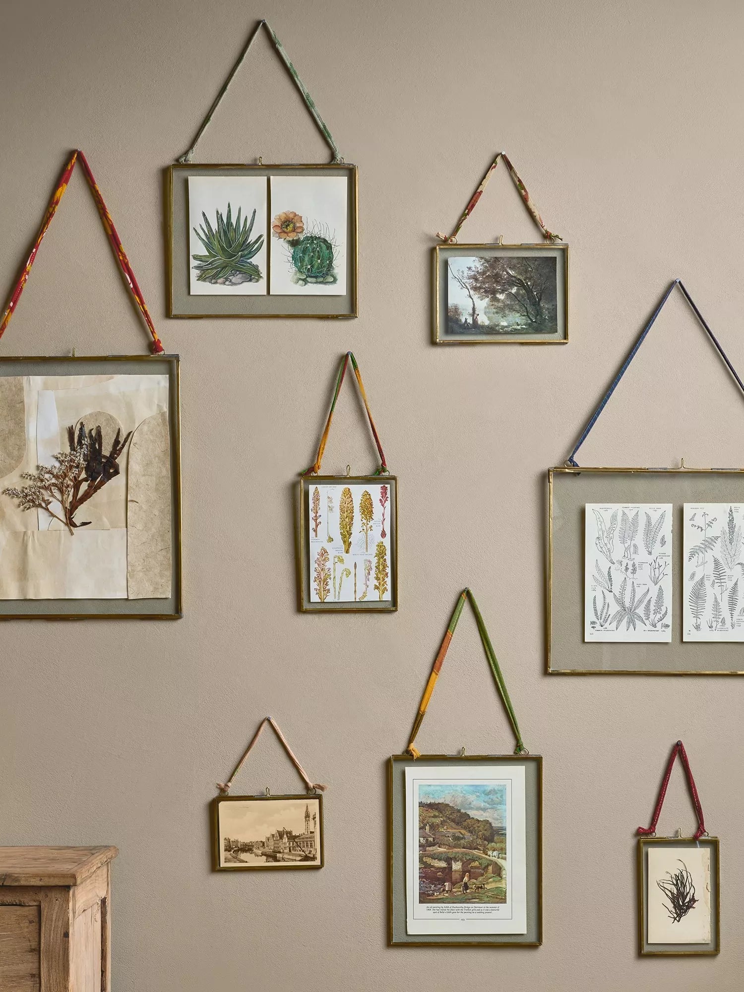 nkuku Kiko landscape photo frame antique brass - British product