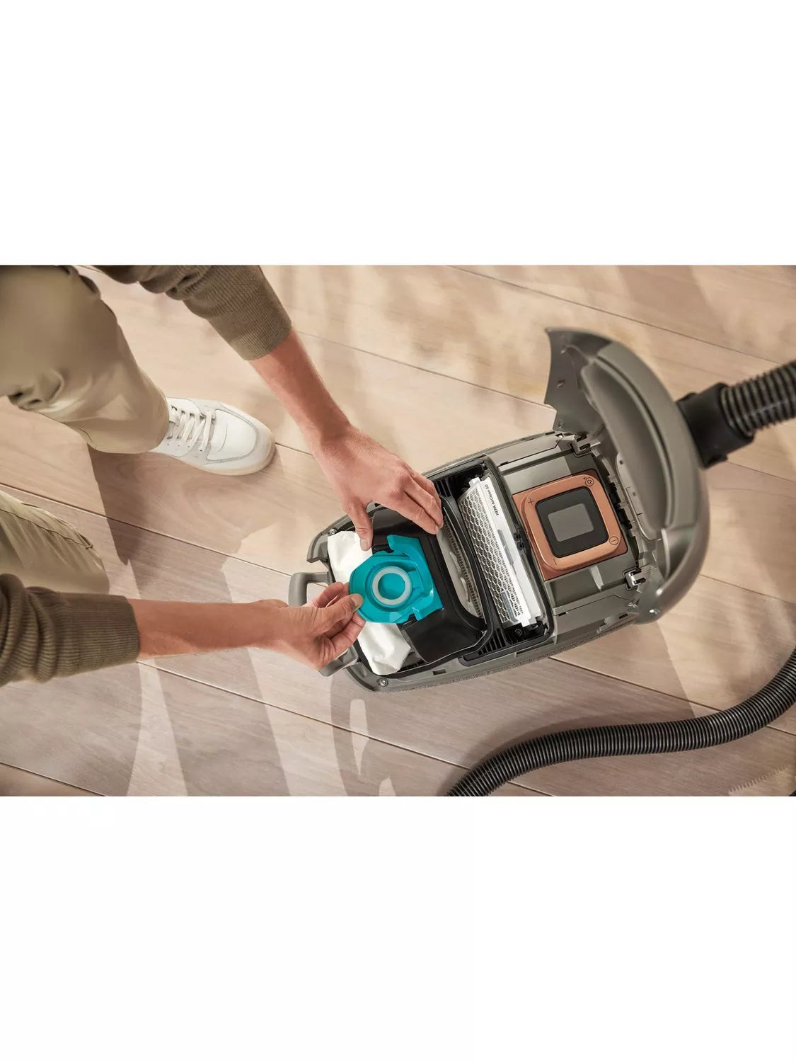 Miele HyClean Pure vacuum bags and filter pack 4 pieces, imported from the UK