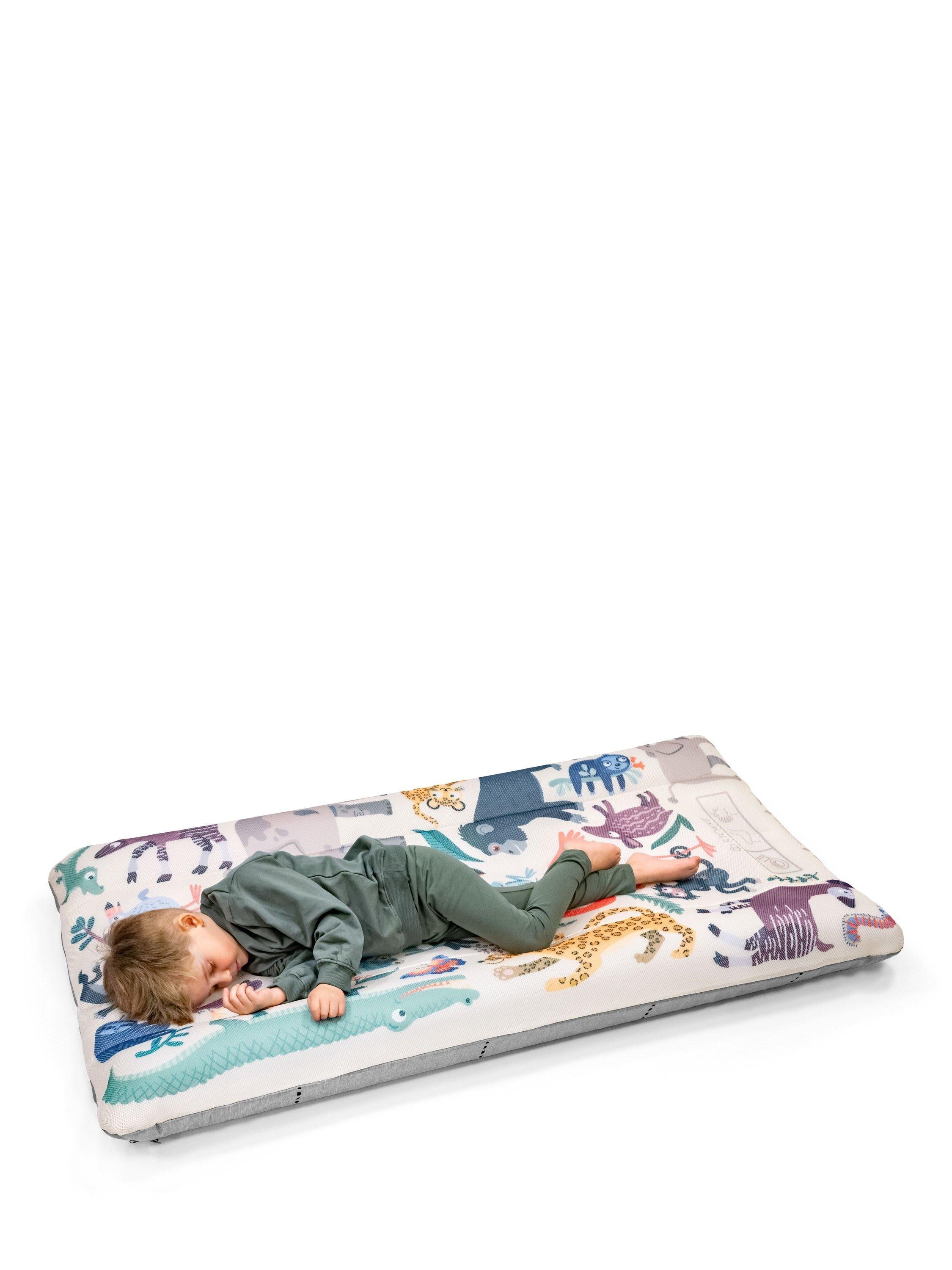 Stokke Jetkids Cloudsleeper inflatable travel bed for kids, UK version