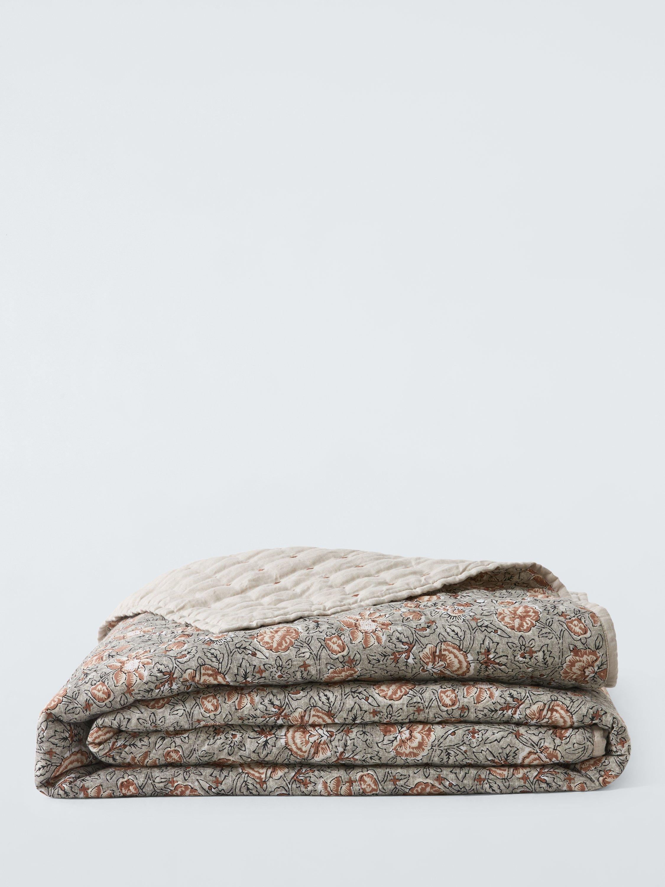 John Lewis Marigold Quilt Grey Mid king size, imported from the UK