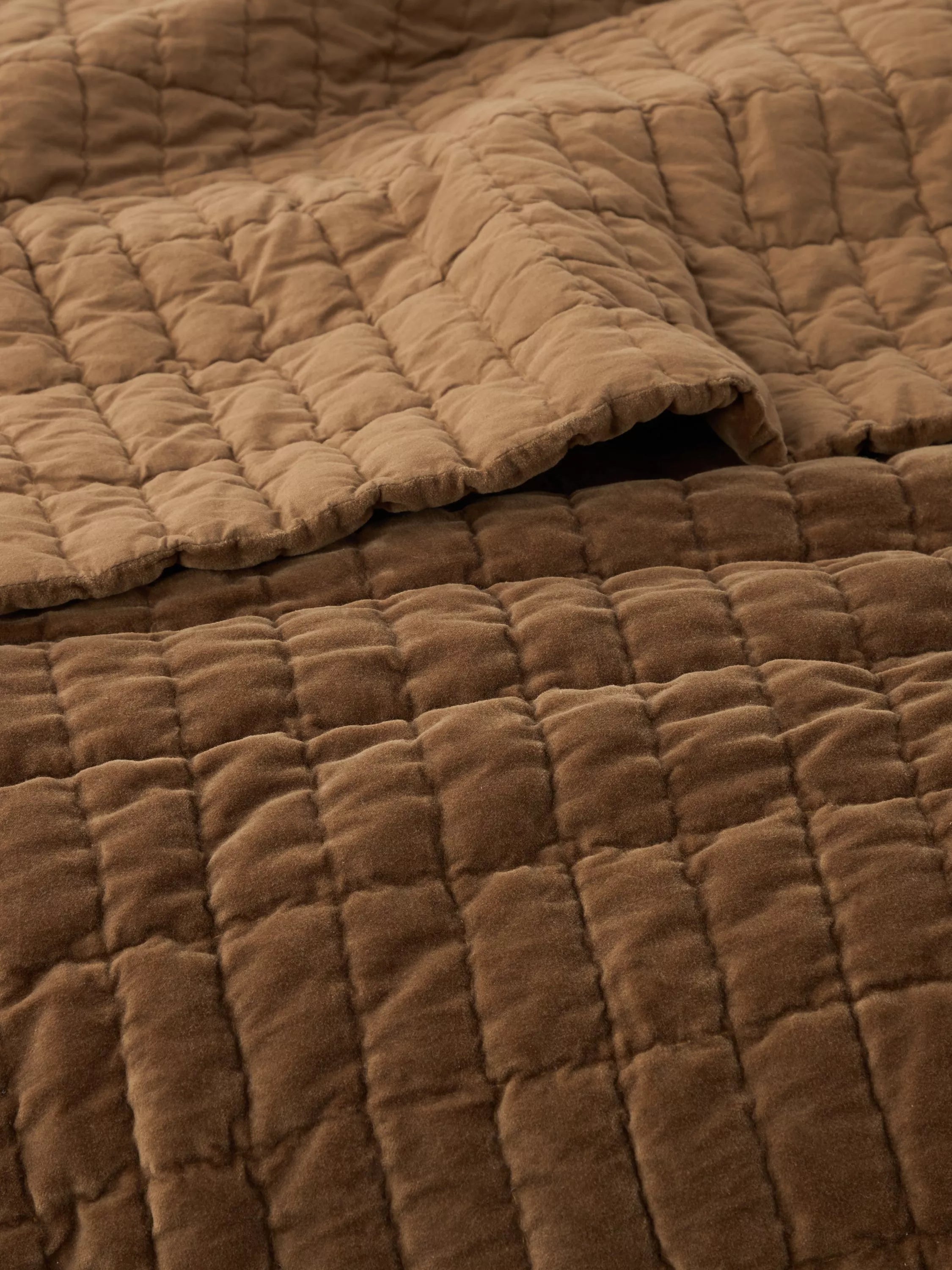 John Lewis velvet quilt copper king size, UK version