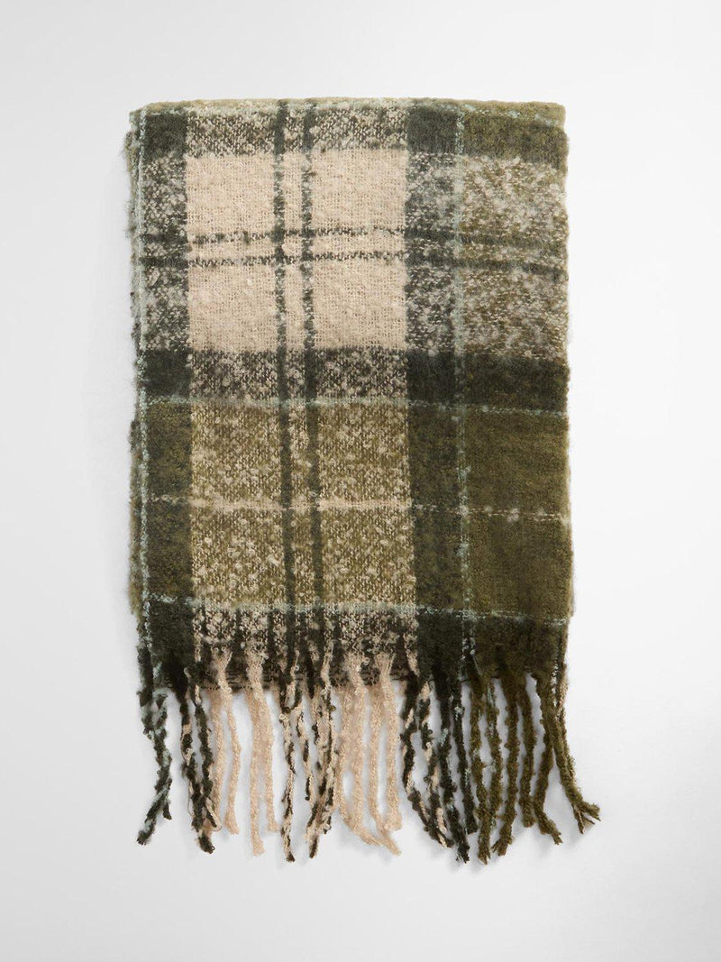 Barbour Saltburn beanie and scarf gift set, imported from the UK