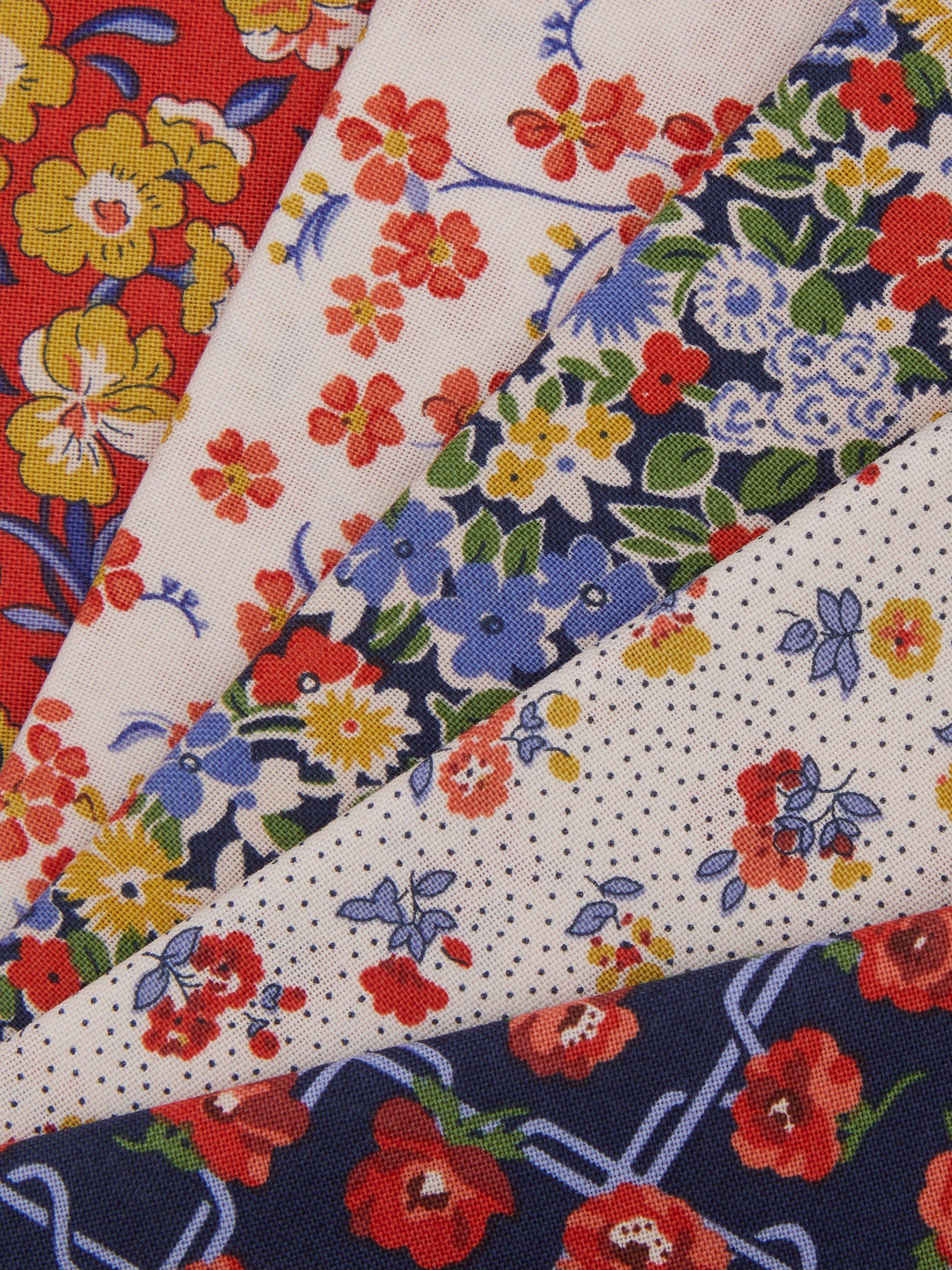 Liberty Fabrics floral forget-me-not trail fat quarters pack of 5 (British brand)