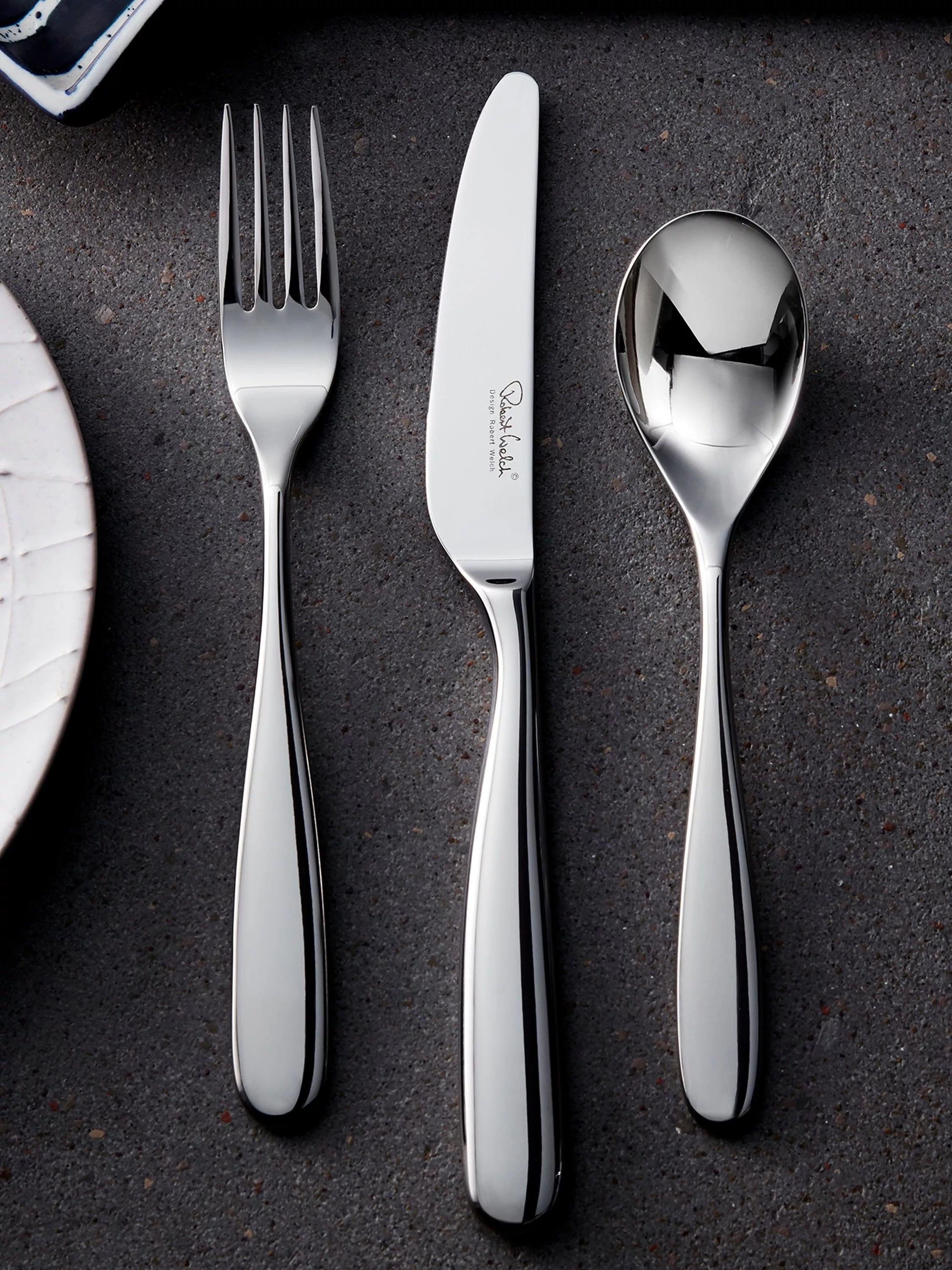 Robert Welch Stanton Bright cutlery set 56 piece 8 settings (British brand)