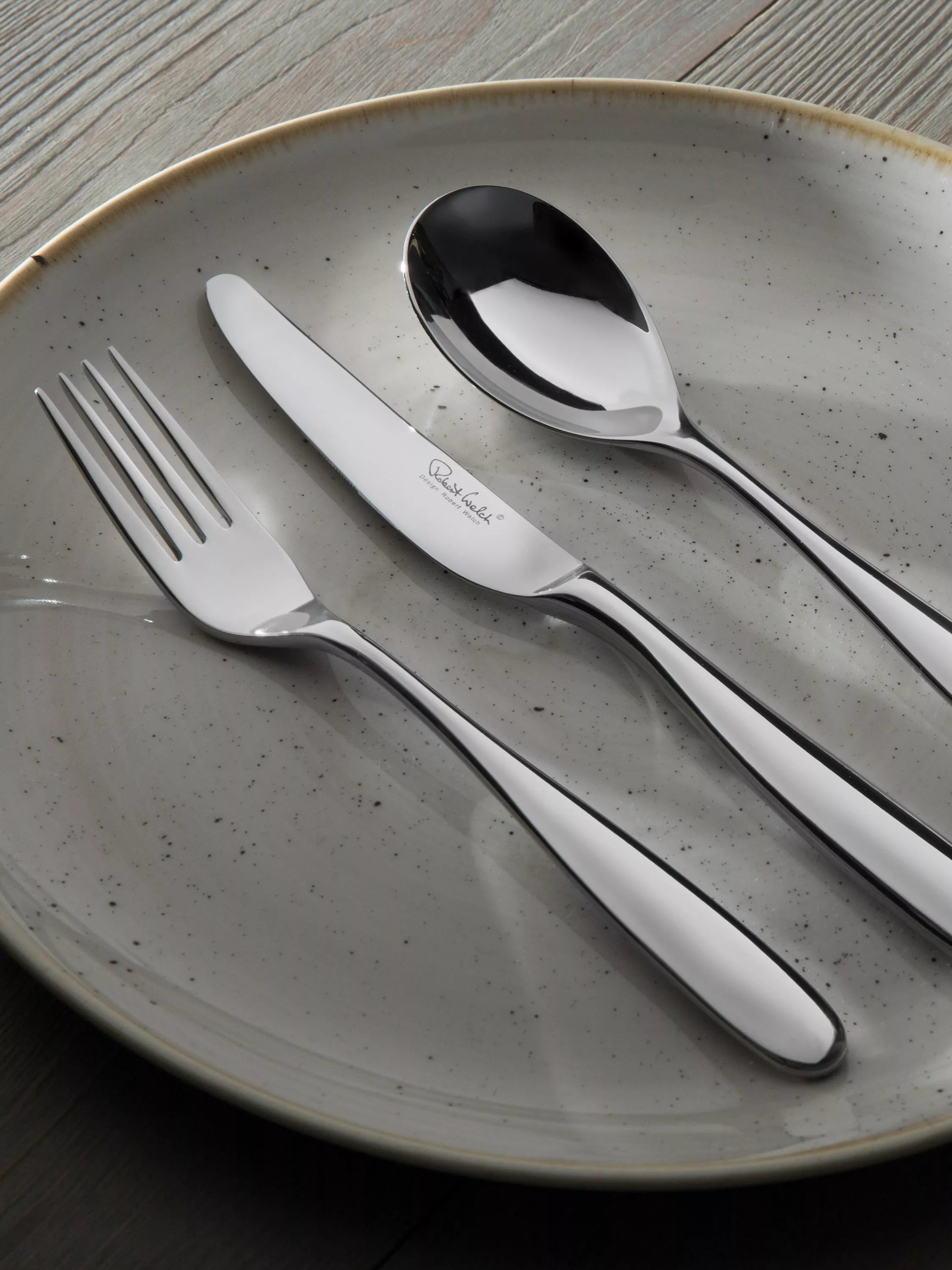 Robert Welch Stanton cutlery set 84 piece, British brand