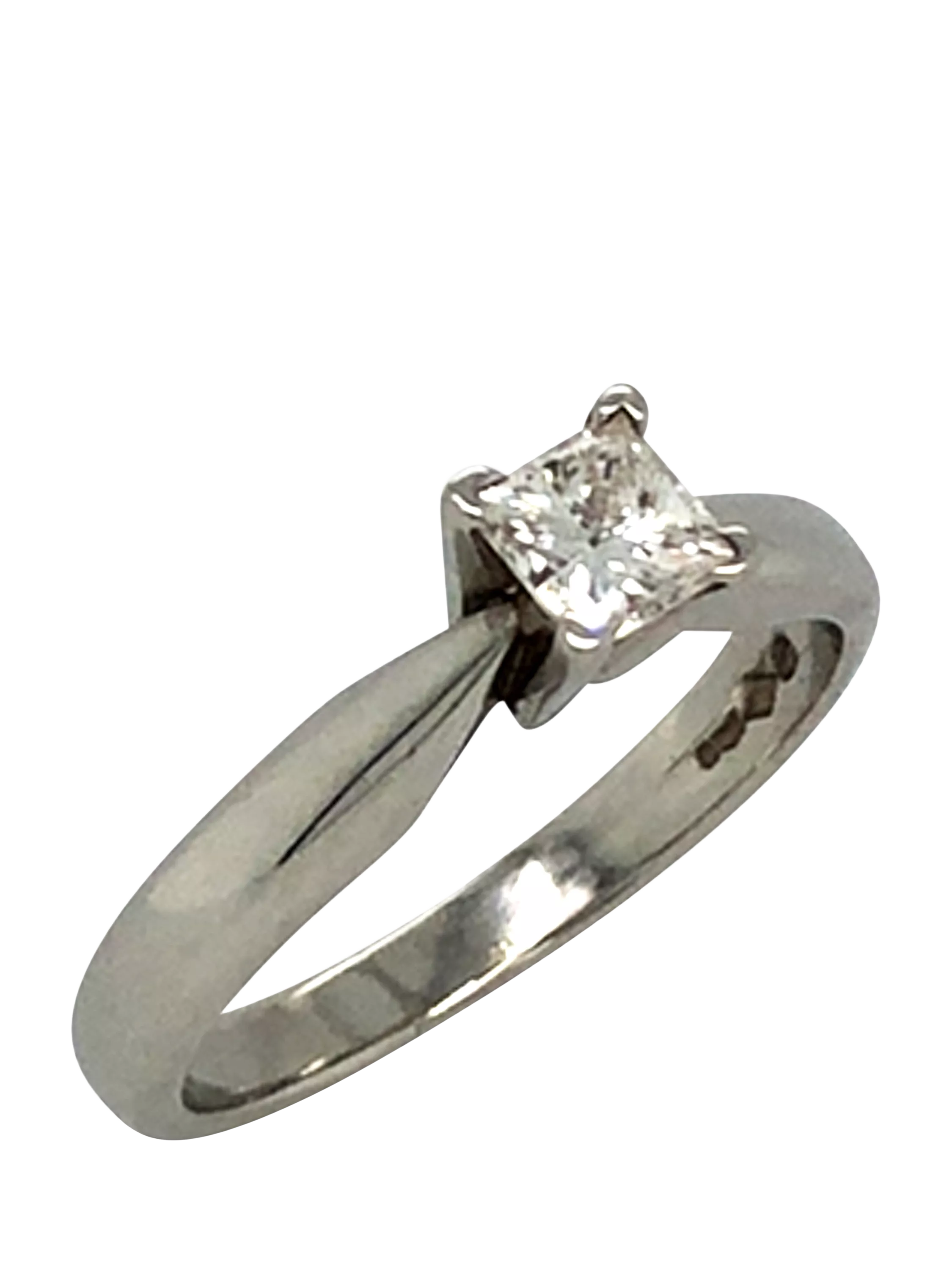Vintage Fine Jewellery platinum diamond ring 0.30ct - British product