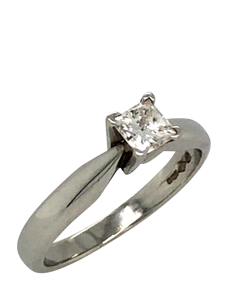 Vintage Fine Jewellery platinum diamond ring 0.30ct - British product