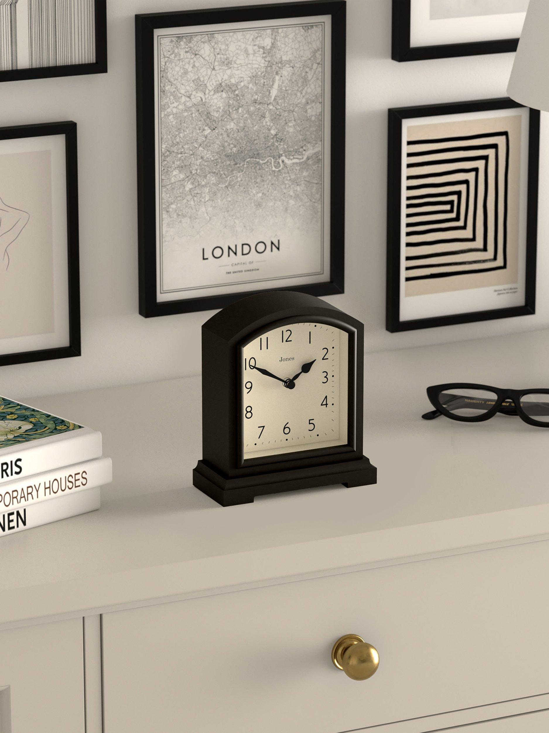 Jones Clocks tavern analogue mantel clock with quartz movement, UK version